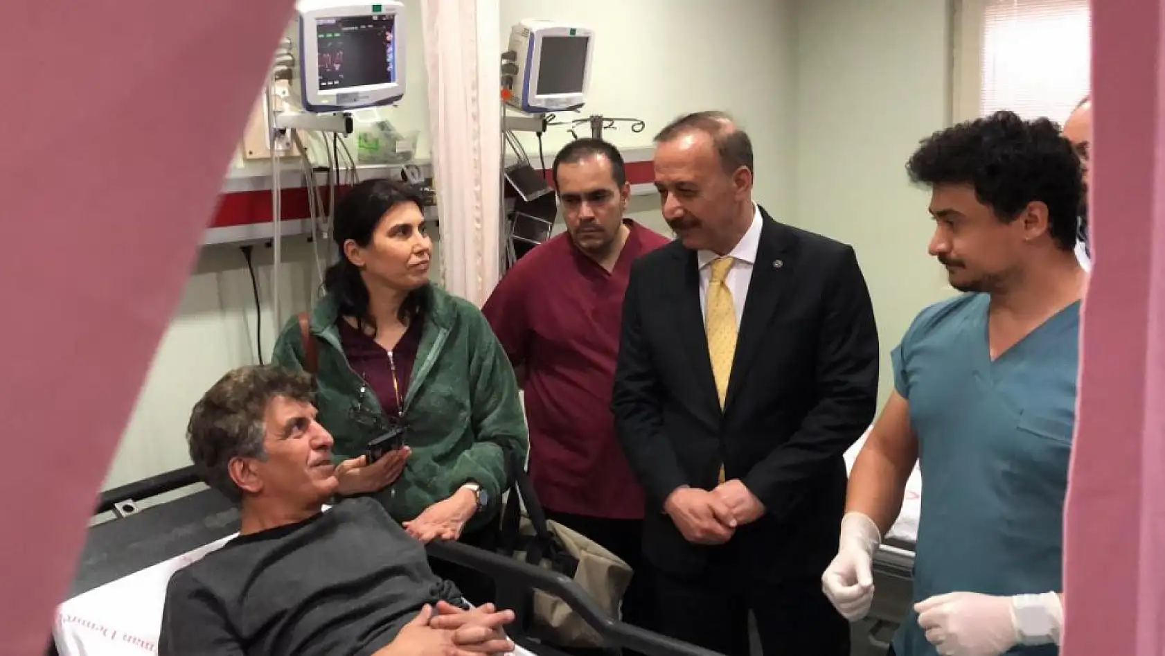 Isparta'da Feci Midibüs Kazası: 15 Yaralı