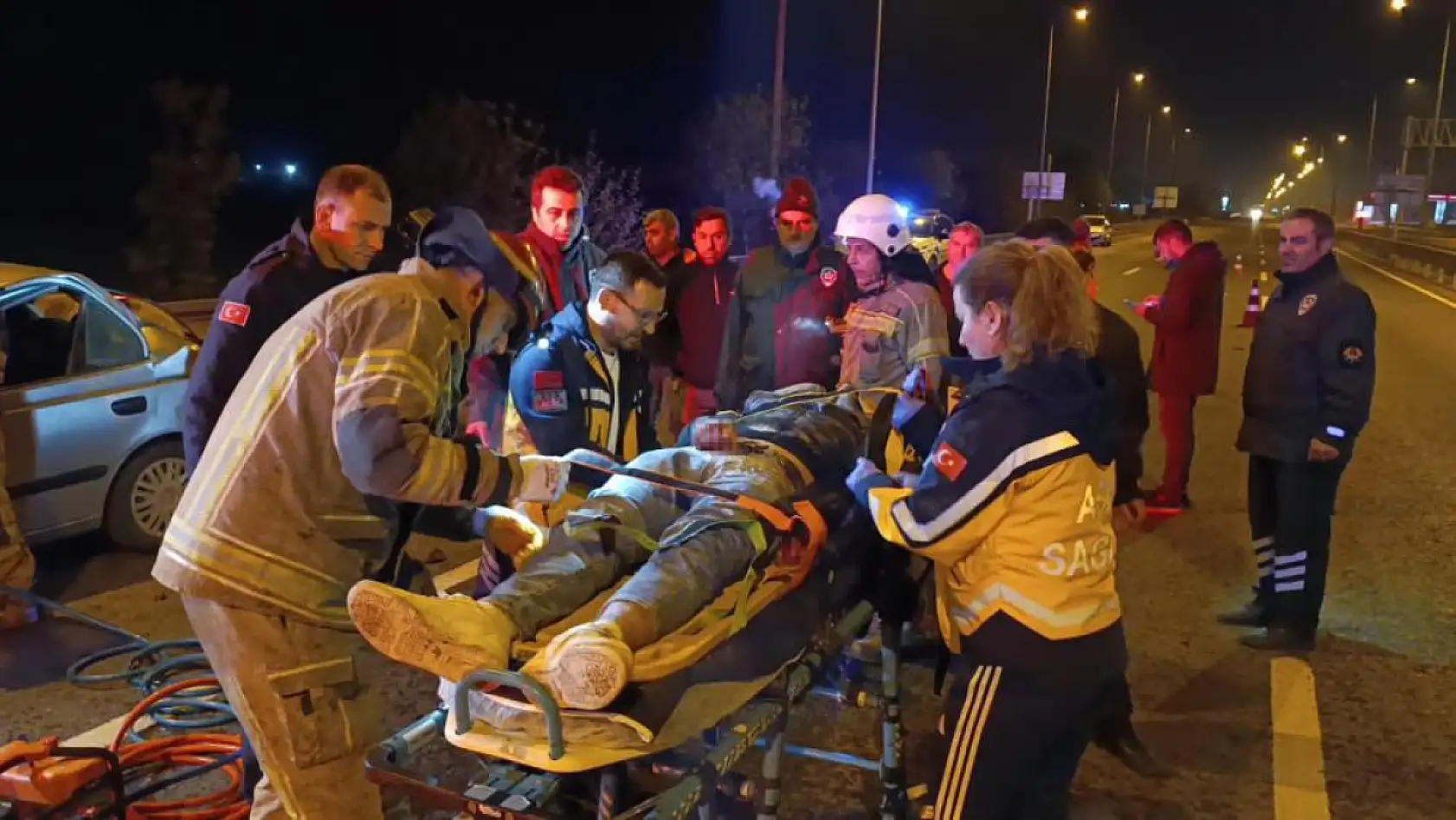 Kamyonun altına giren otomobilin sürücüsü 2 gün sonra hayatını kaybetti