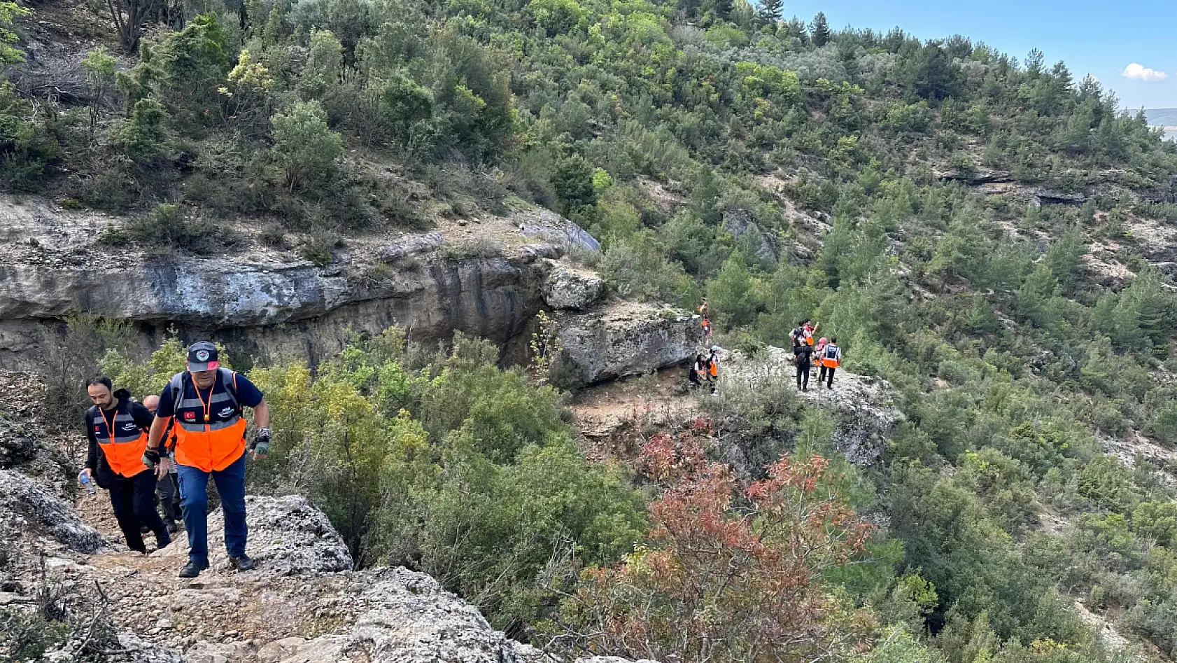 AFAD gönüllülerinden değirmen dere kanyonuna doğa yürüyüş