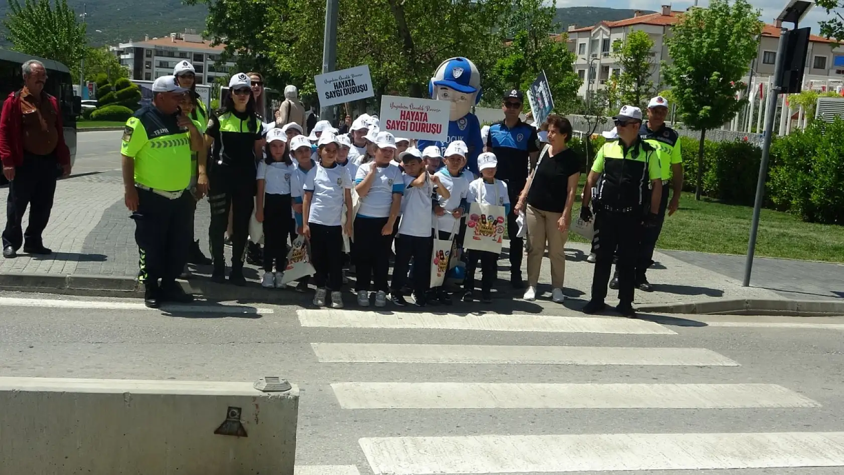 Trafik haftası kapsamında Menteşe'de farkındalık etkinliği düzenlendi