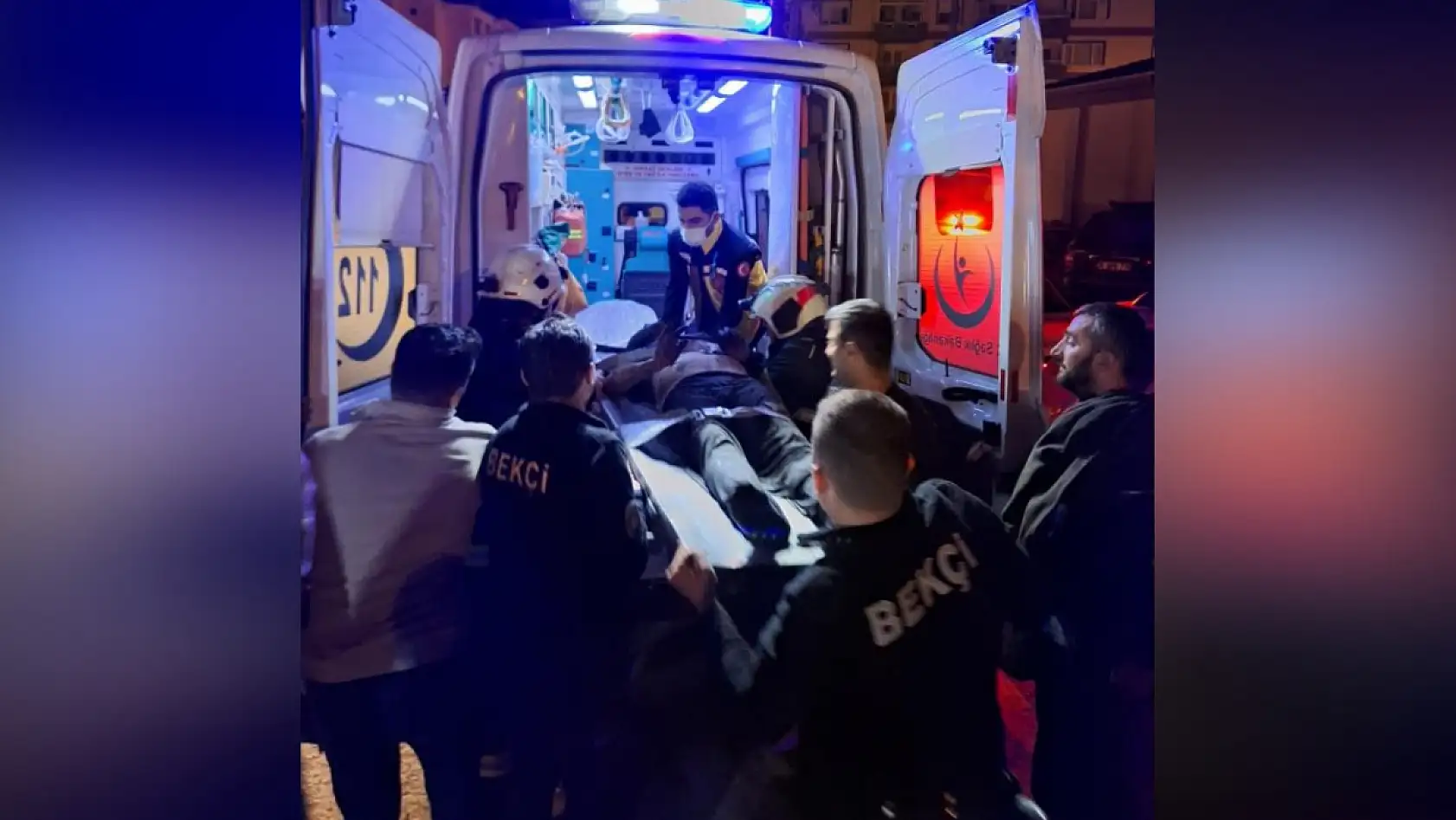 Çöp evde yangın: Karı-koca öldü, oğulları ağır yaralı