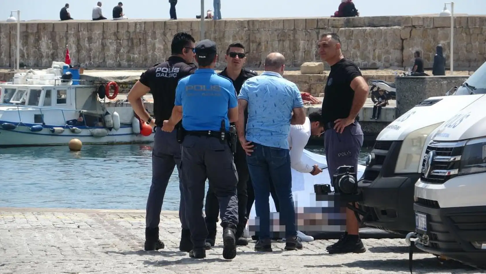 Deniz keyfi kabusa döndü: Vatandaşlar cesetle karşılaştı