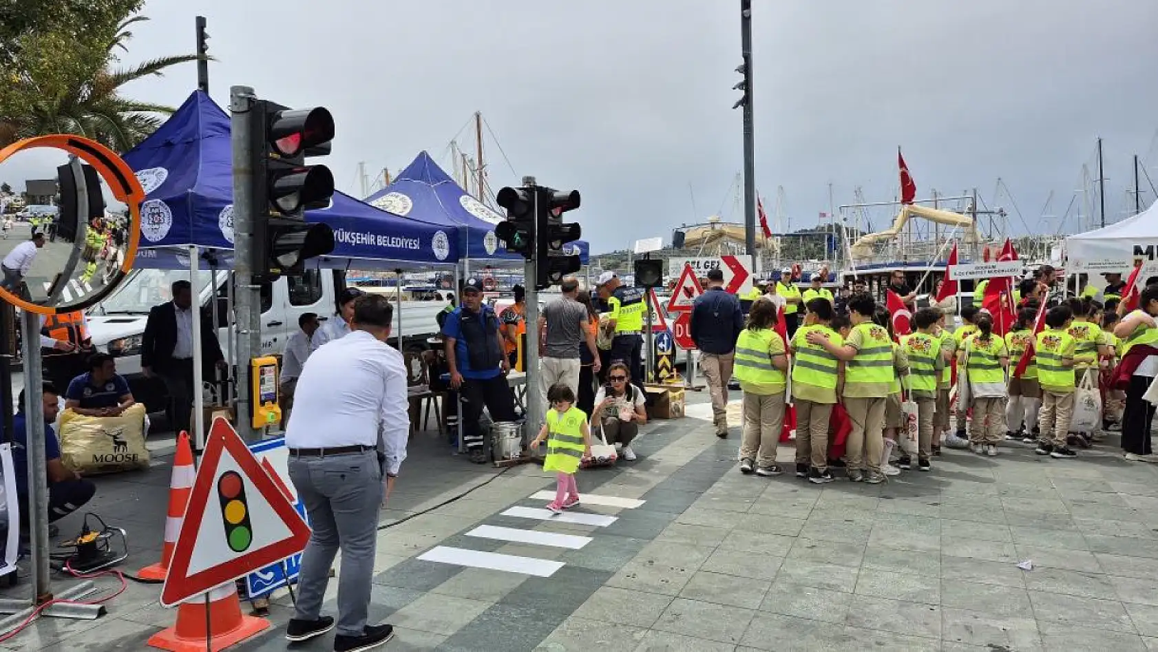 Bodrum'da öğrencilere uygulamalı trafik eğitimi verildi