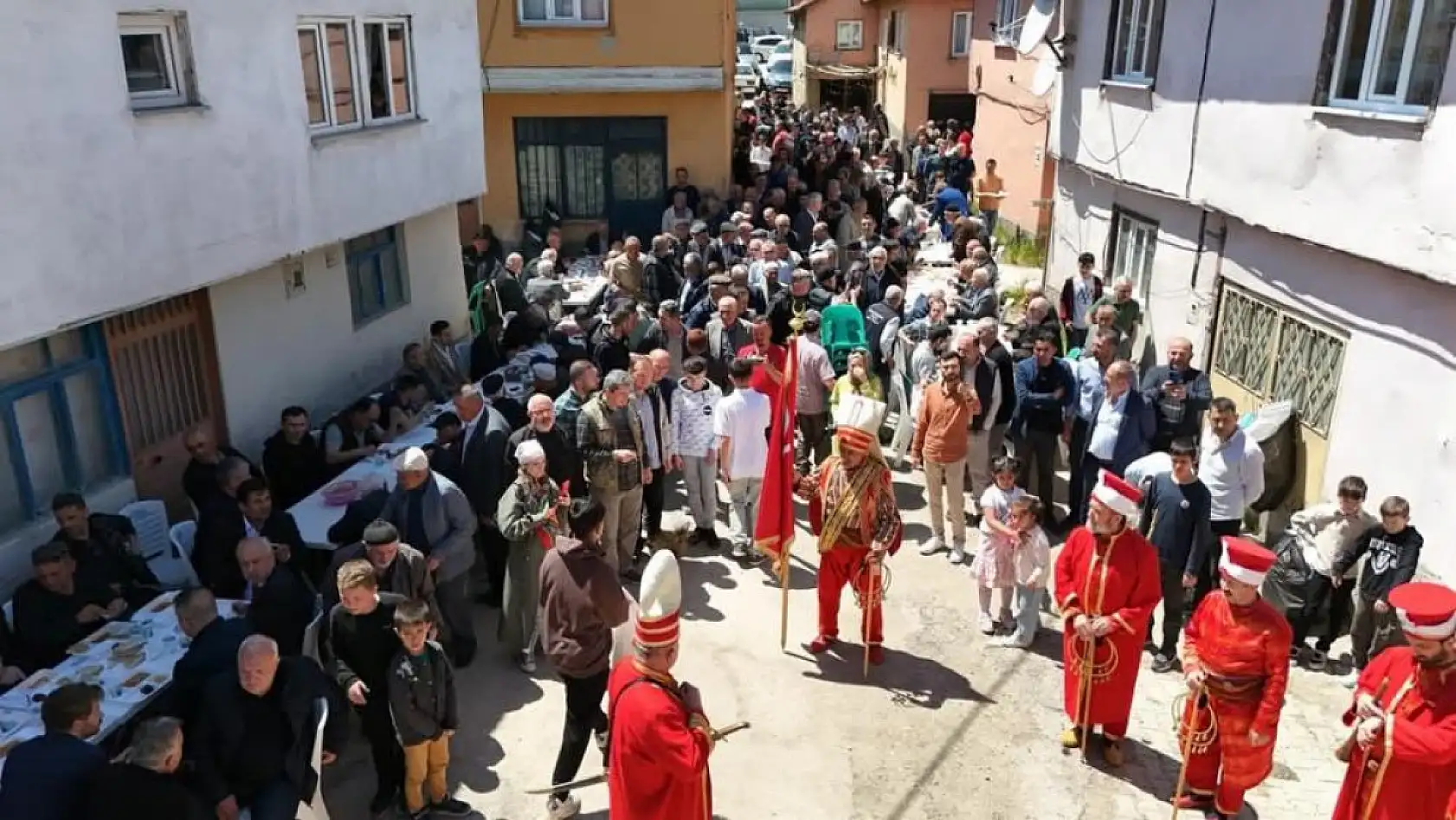 672 yıllık tarifle yılda 1 kez yapılıyor...Herkes o köye akın etti