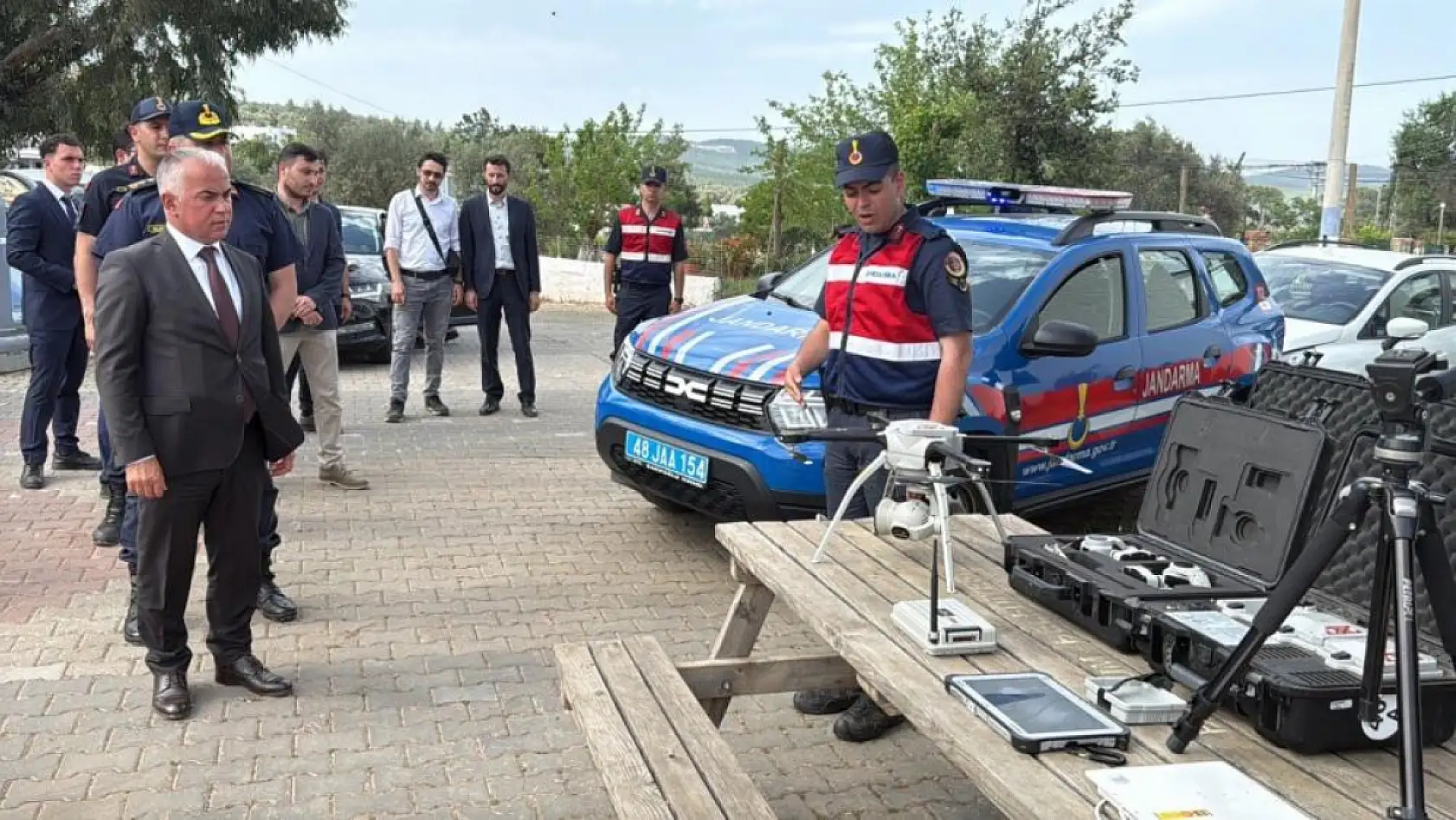 Bodrum'da ormanlara giriş yasaklandı, jandarma termal dronla kuş uçurtmuyor