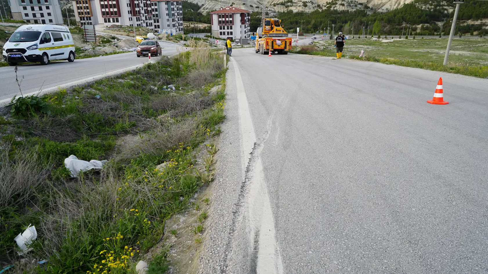 Traktör şarampole devrildi: 1 ölü