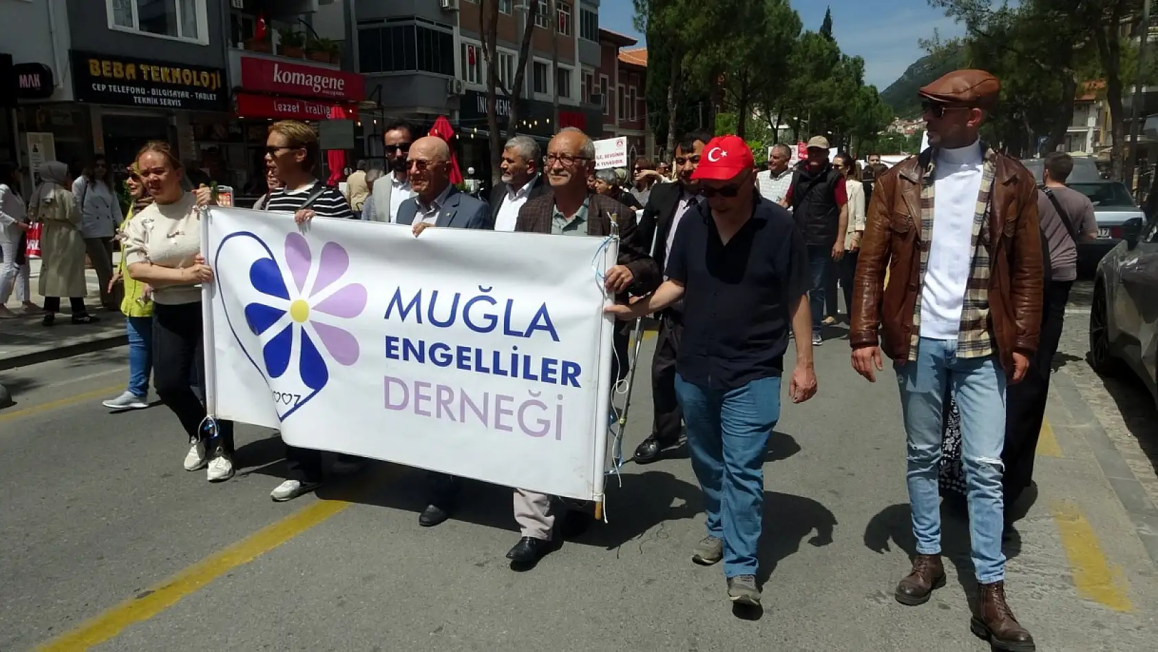 Muğla'da 10-16 Mayıs Engelliler Haftası etkinlikleri yürüyüşle başladı