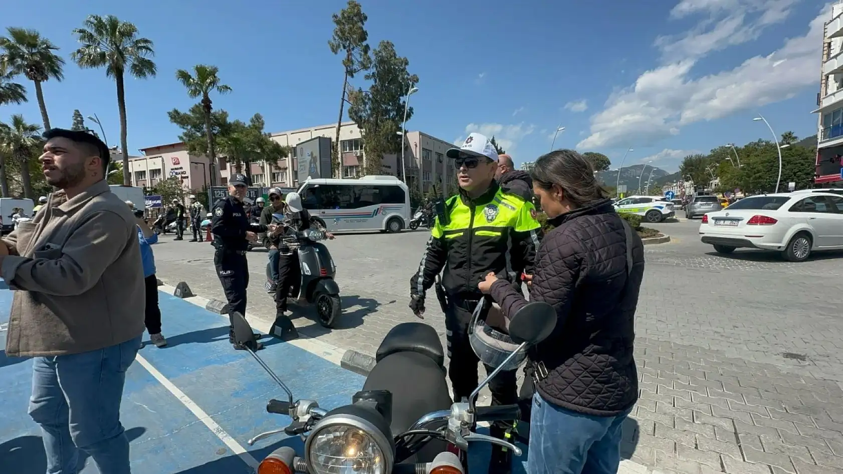Marmaris'te sadece 4 ayda binlerce motosiklet sürücüsüne ceza yazıldı