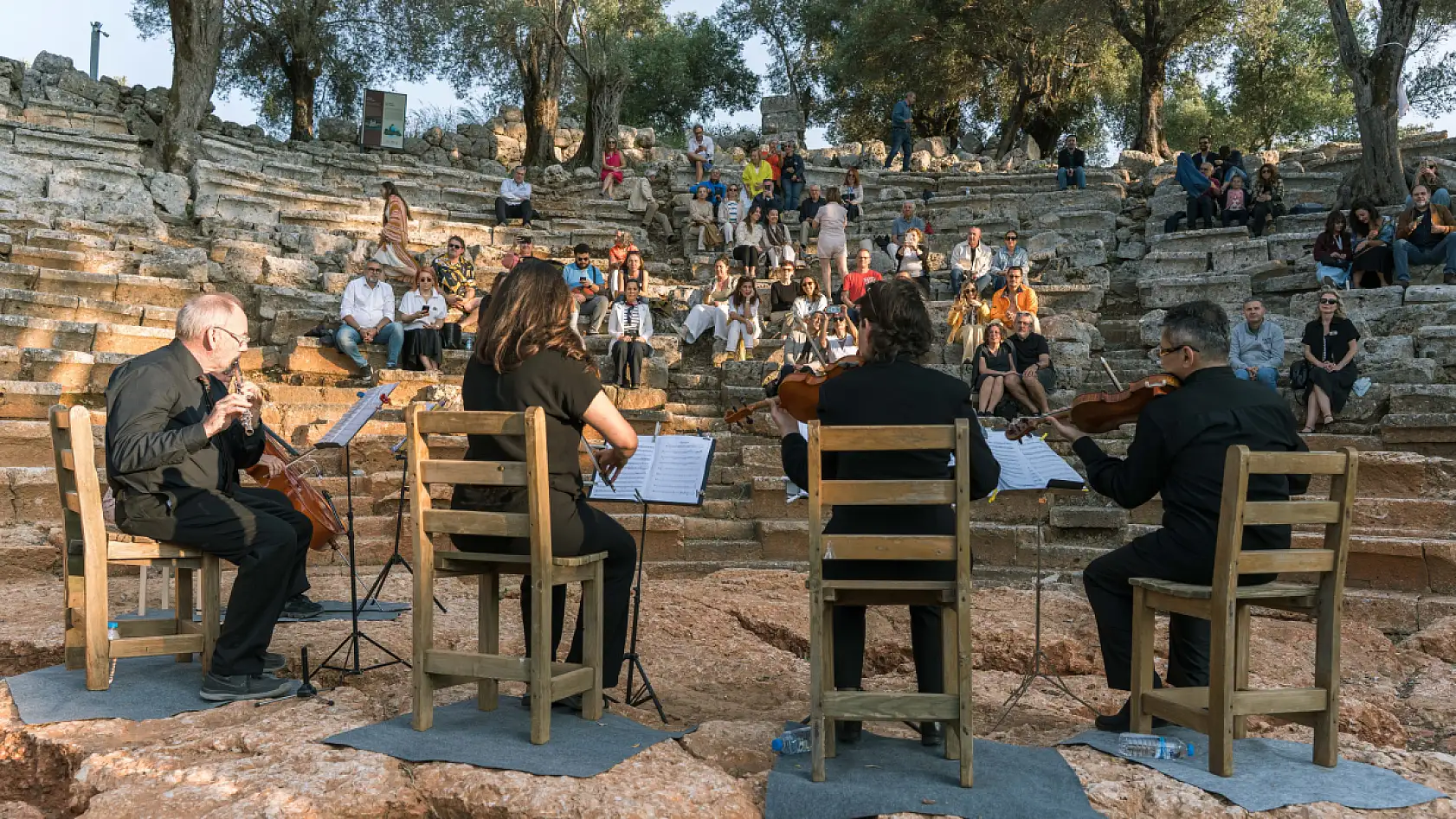 Kedreai Antik Kenti'nde tarih ve müzik buluştu