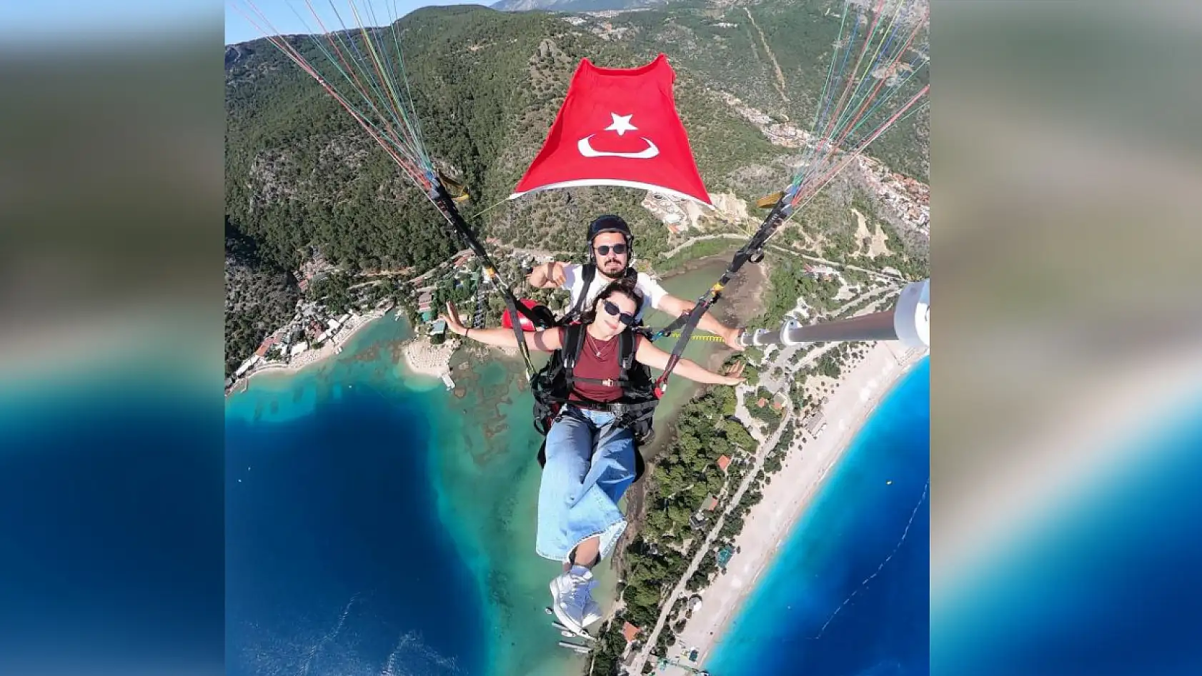 Fethiye'de 19 Mayıs coşkusu gökyüzüne taşındı