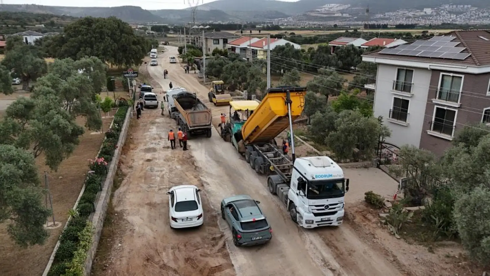 Muğla Büyükşehir Milas Menteş yolunu yeniliyor