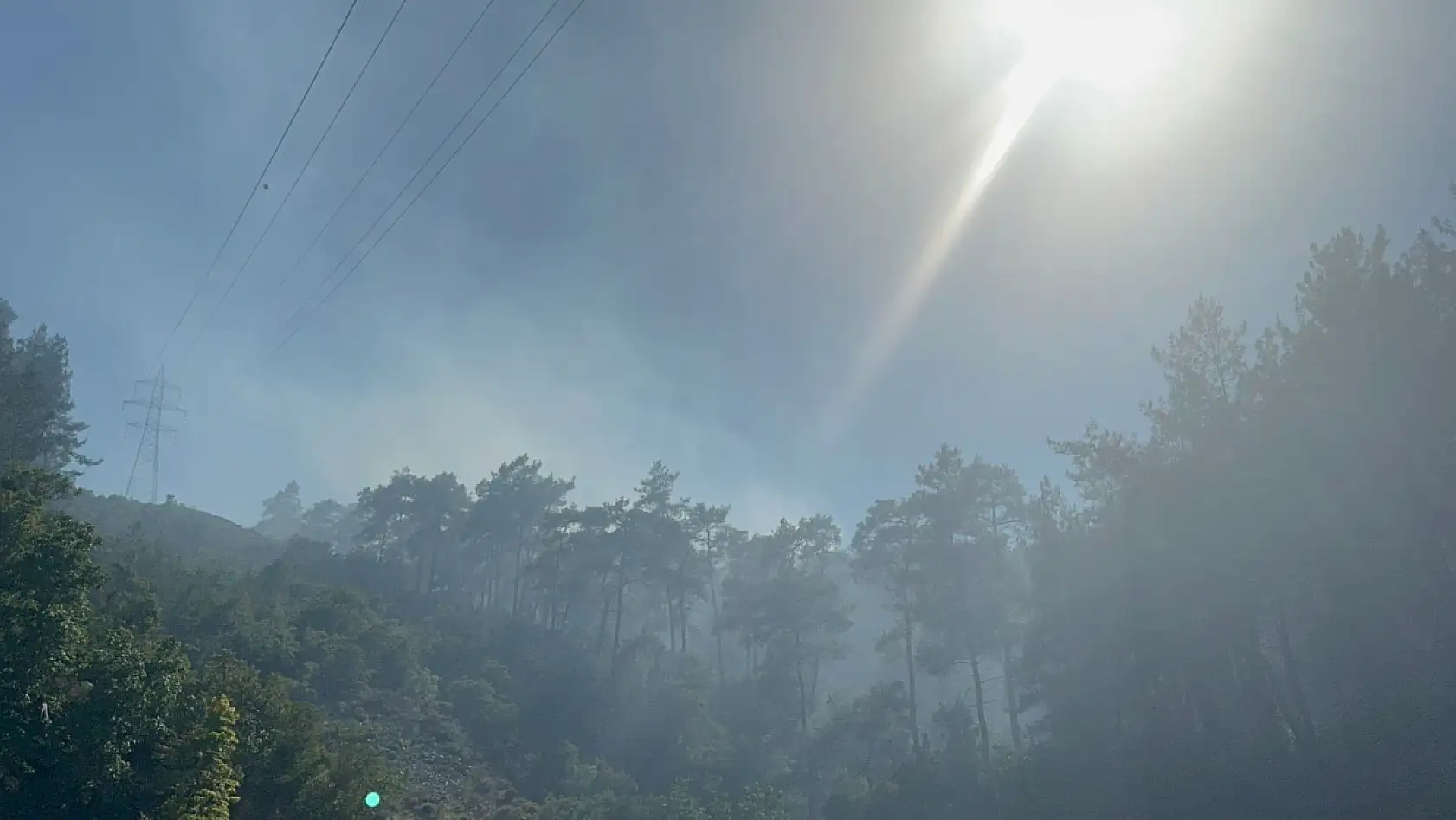 Marmaris yangınına 13 helikopter, 2 uçak, 20 arazözle müdahale sürüyor