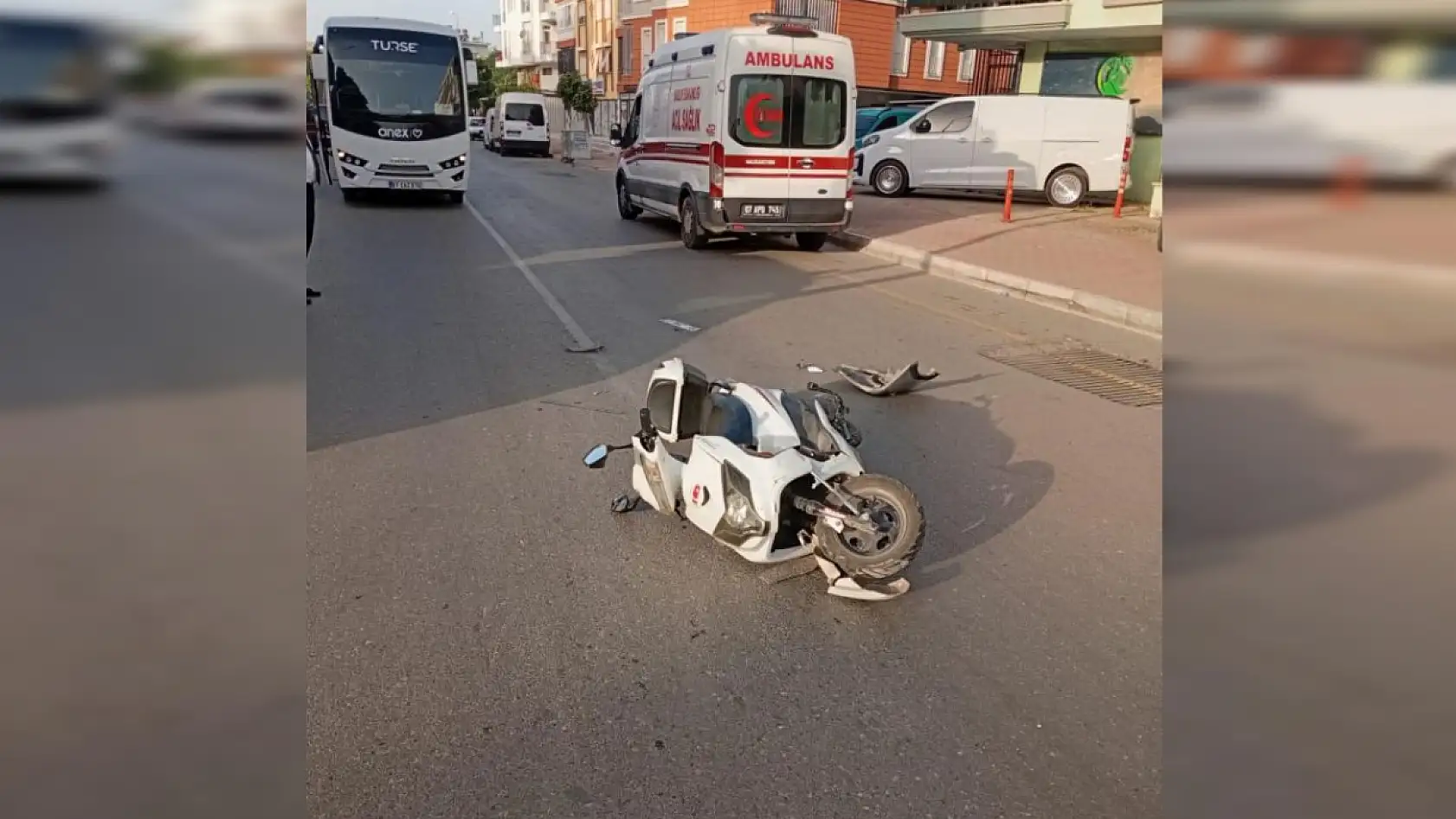 10 kazaya karışmış araç bu kez genç kadına çarptı! Plaka düşüp kaçtı