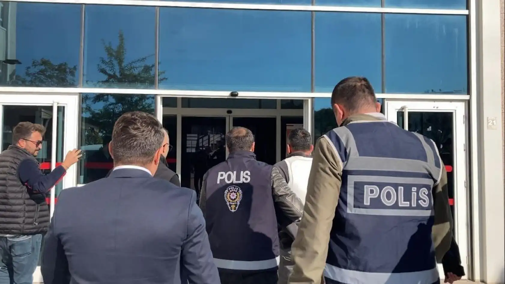 Cinayet sanığından şok iddia: 'Benden haraç istedi'
