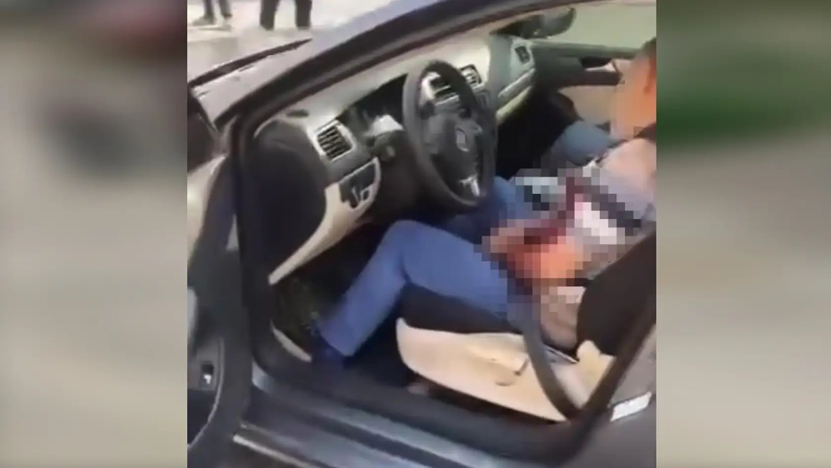 İzmir-Aydın Yolu'nda otomobile silahlı saldırı: Aynı aileden 3 kişi öldü