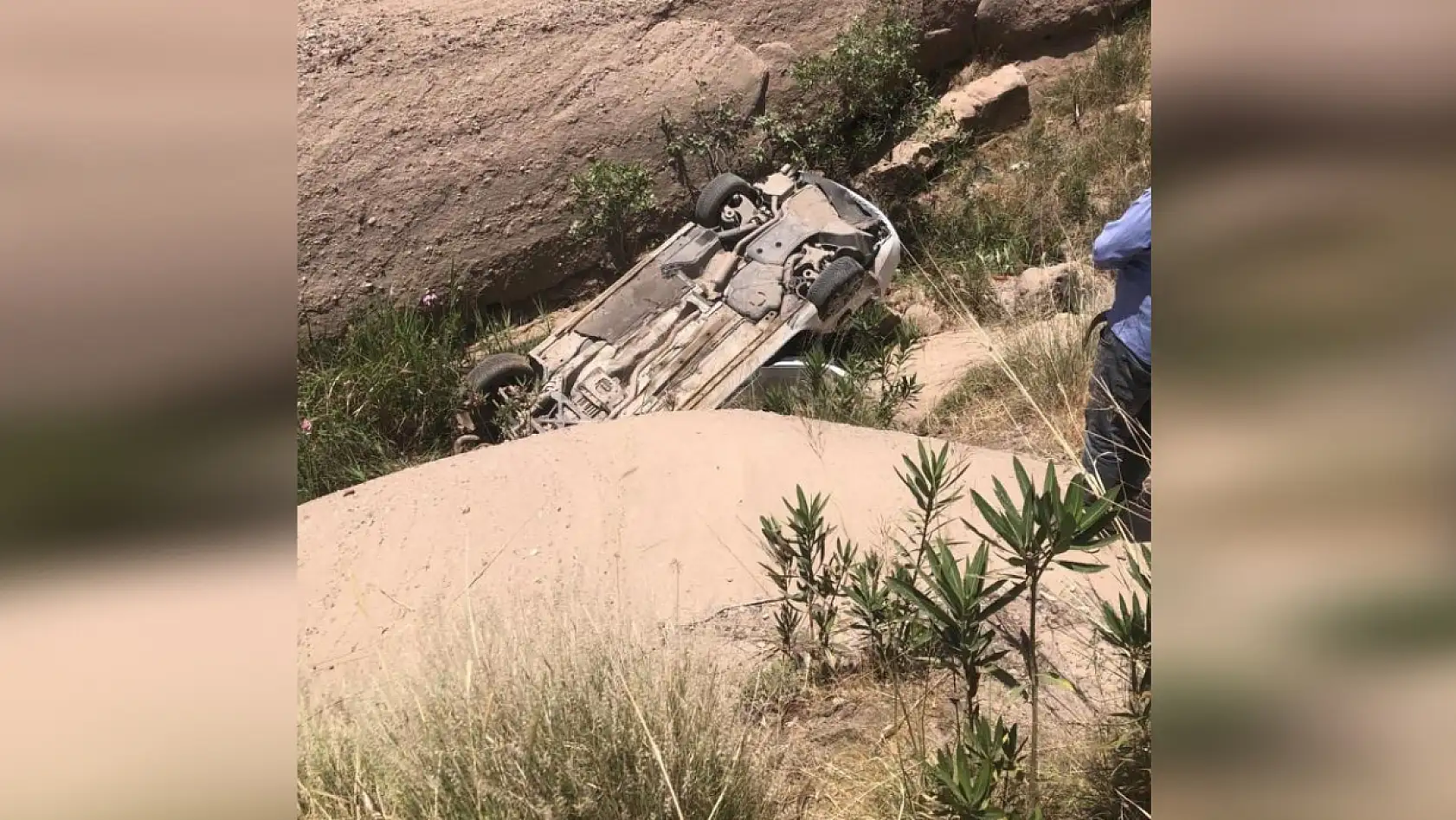 Otomobil şarampole yuvarlandı: 1 ölü, 3 yaralı