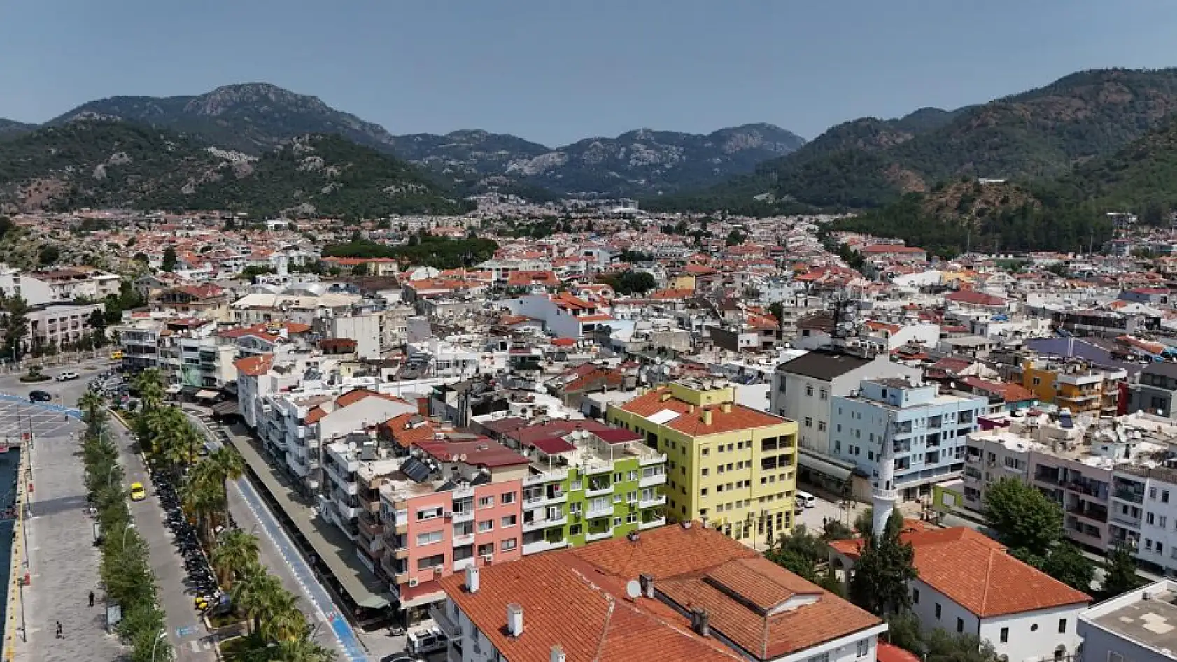 Depremin merkez üssü Marmaris'te hayat normale döndü