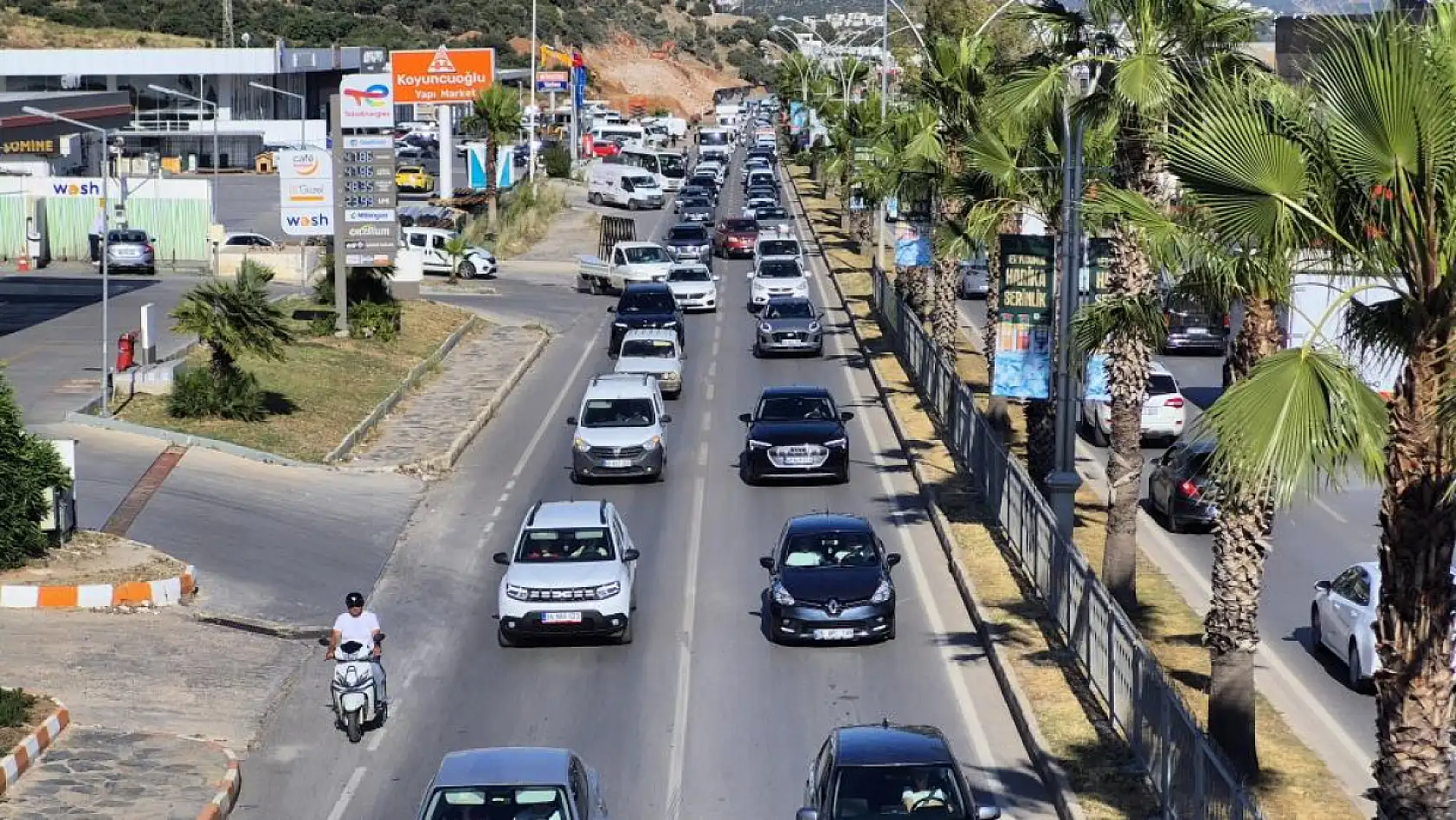 Bodrum'da Bayram Alarmı! Trafik Sıkıştı, Denetimler Sıklaştı