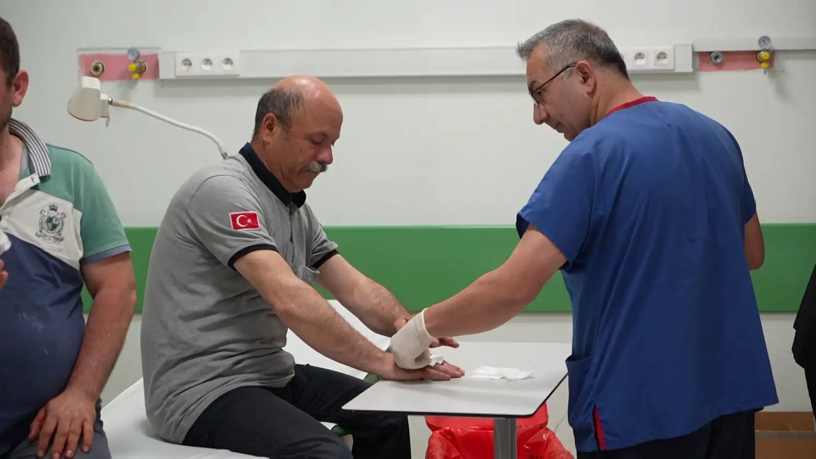 Bir bayram klasiği: Acemi kasaplar acillerin yolunu tuttu