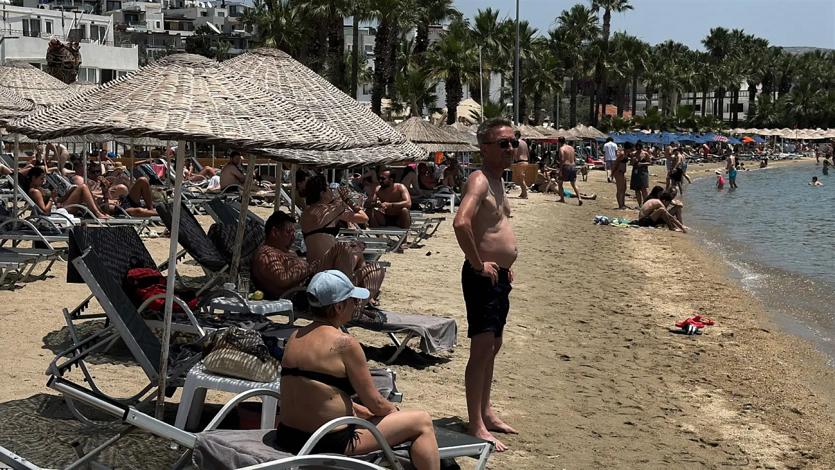 Bodrum sahillerinde 'bayram' yoğunluğu