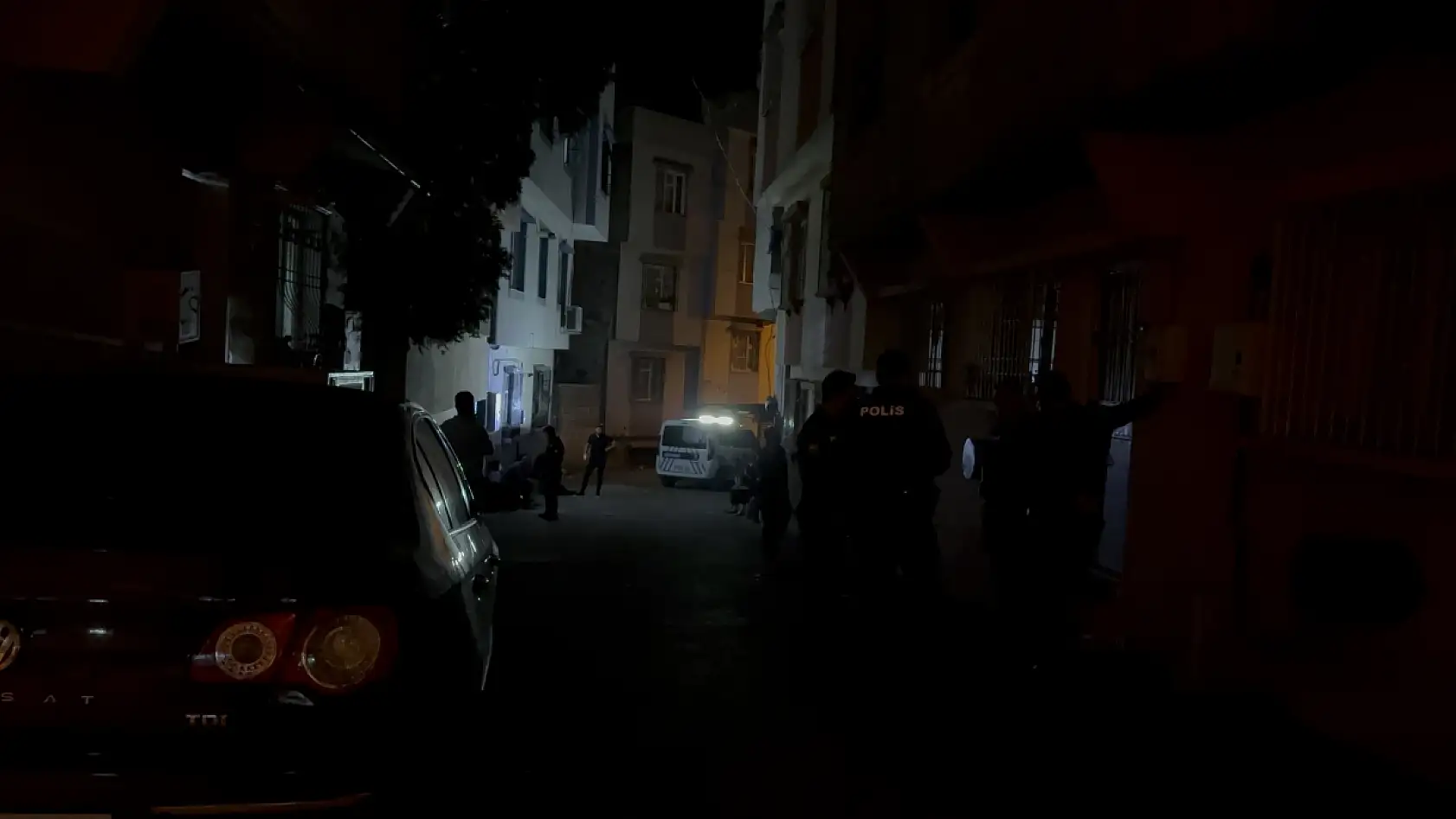 Anne ve kızı kilitli bulundukları odada ölü bulundu