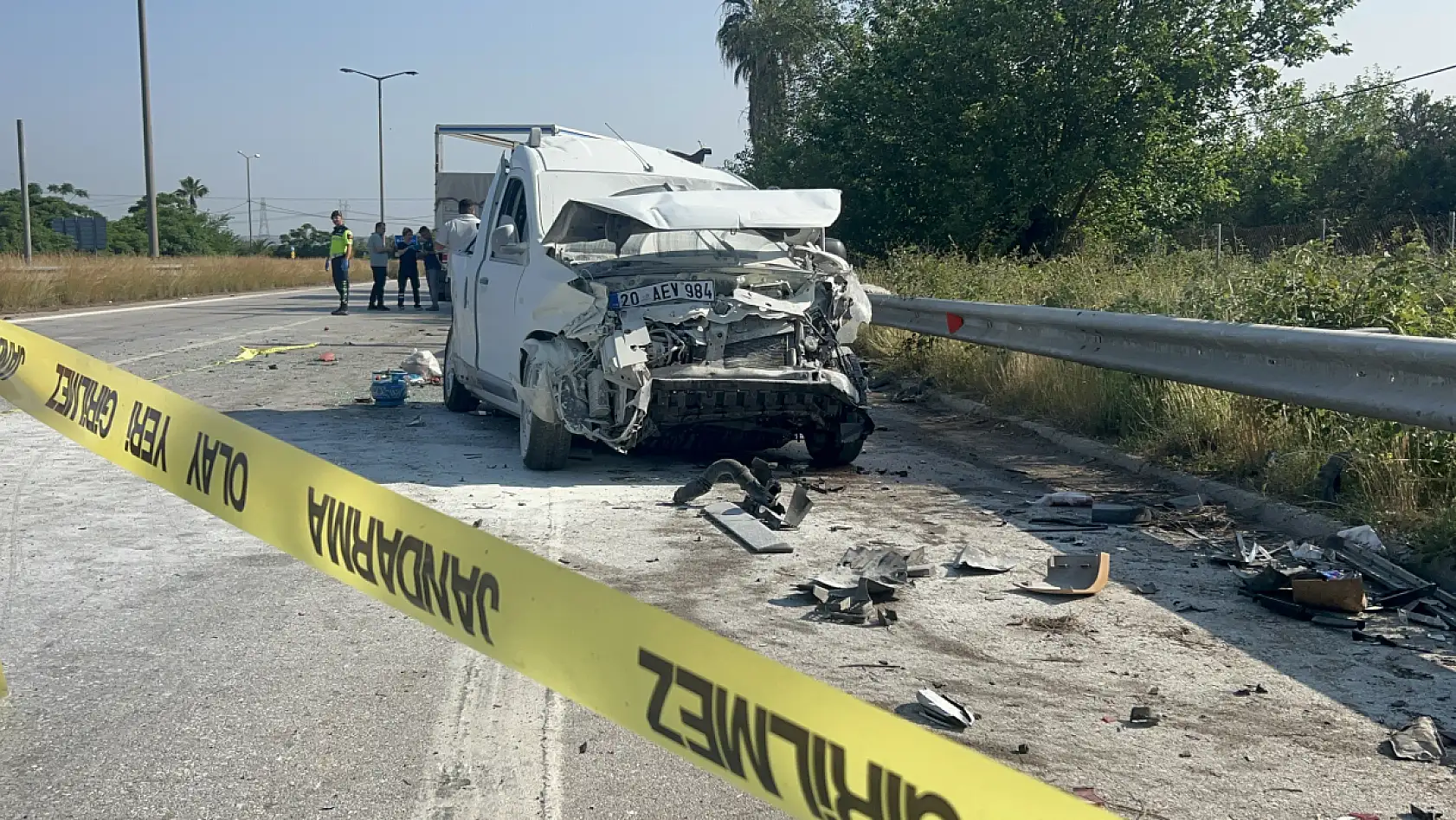 Kamyon 3 aracı biçti: 1 ölü, 10 yaralı