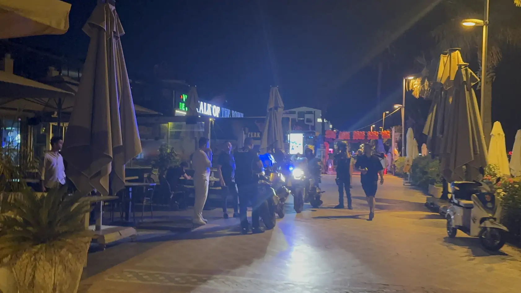Marmaris'te meşale şovlu eğlencelere emniyetten denetim