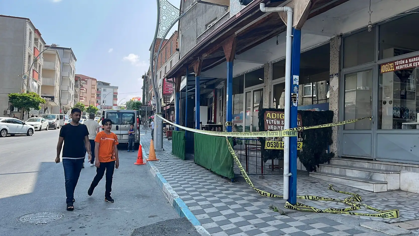 Kavgada ilgisi olmayan esnaf kalbinden vuruldu