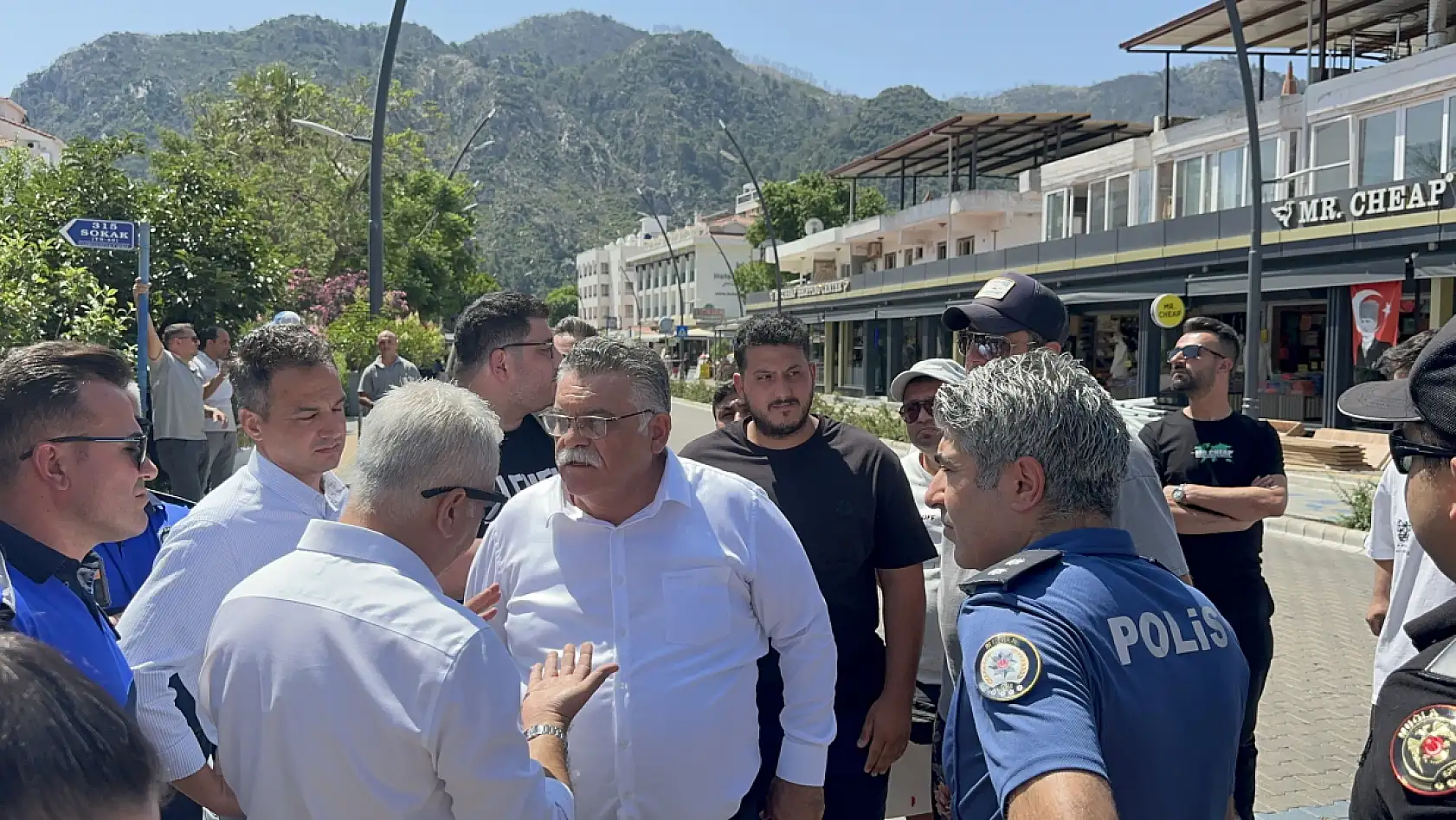 Marmaris İçmeler'de yıkım gerginliği sürüyor