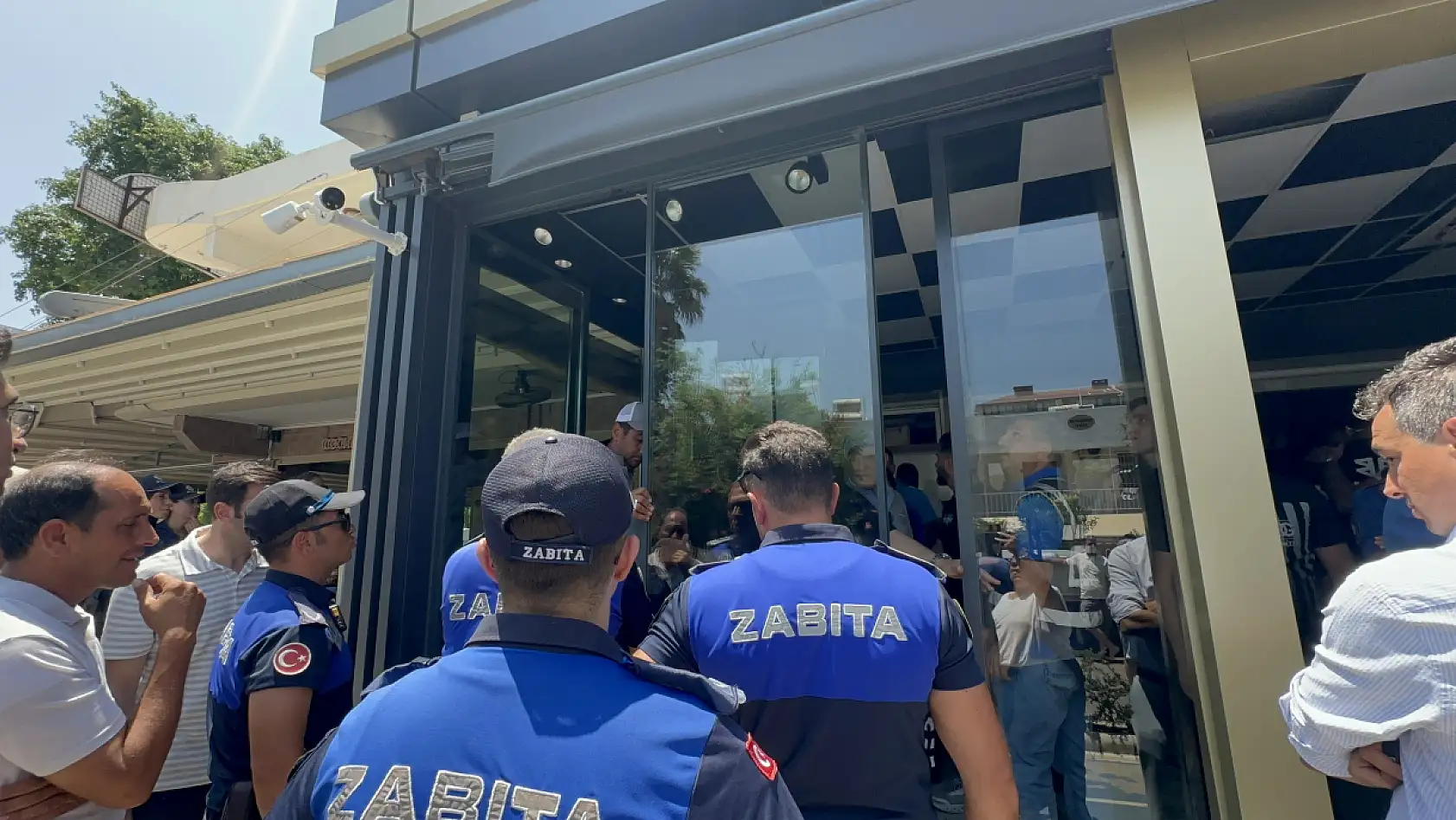 Marmaris İçmeler'de yıkım gerginliği sürüyor