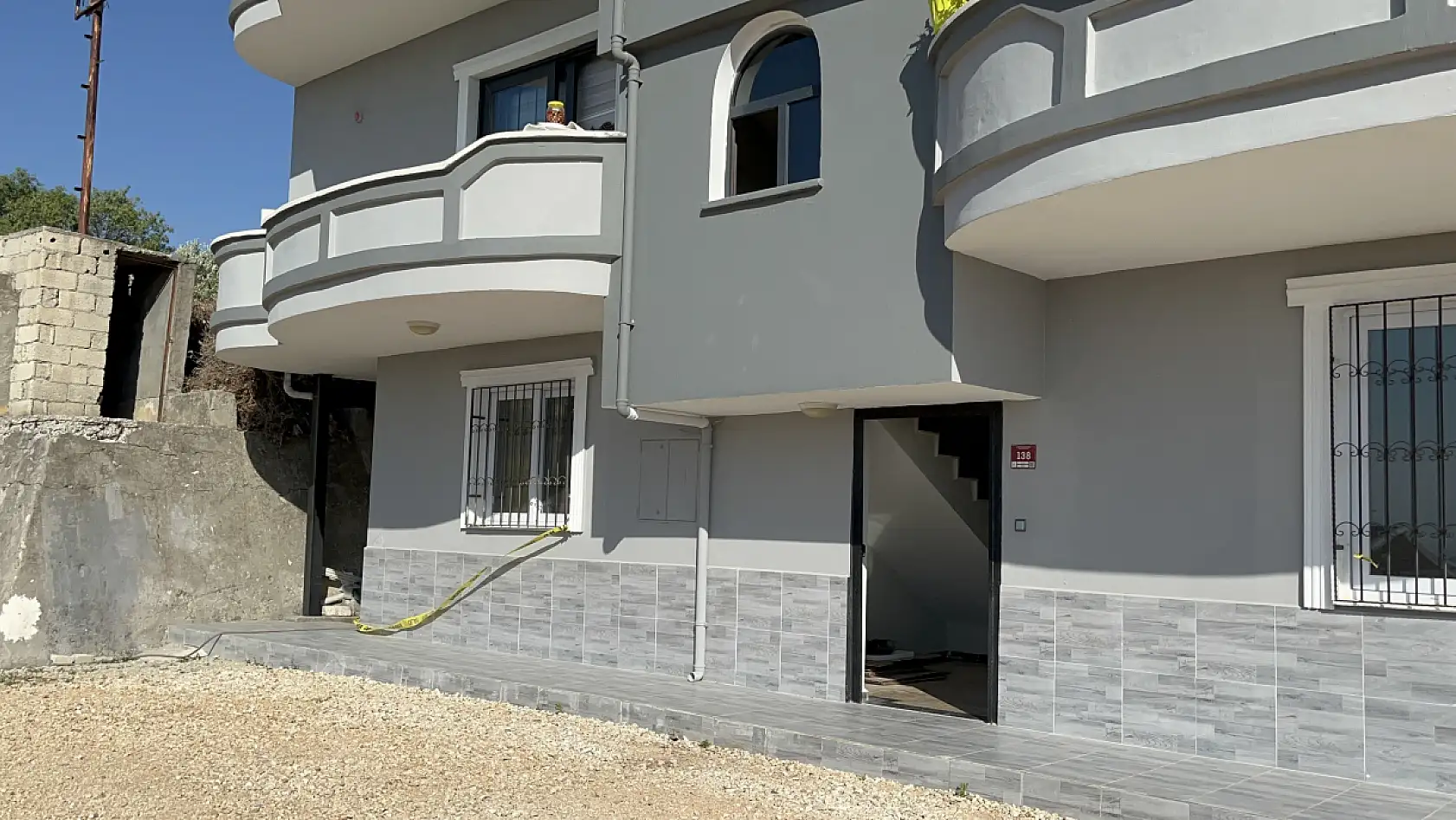 Eşinin kızını öldürdüğü saldırıda ağır yaralanan kadın kurtarılamadı