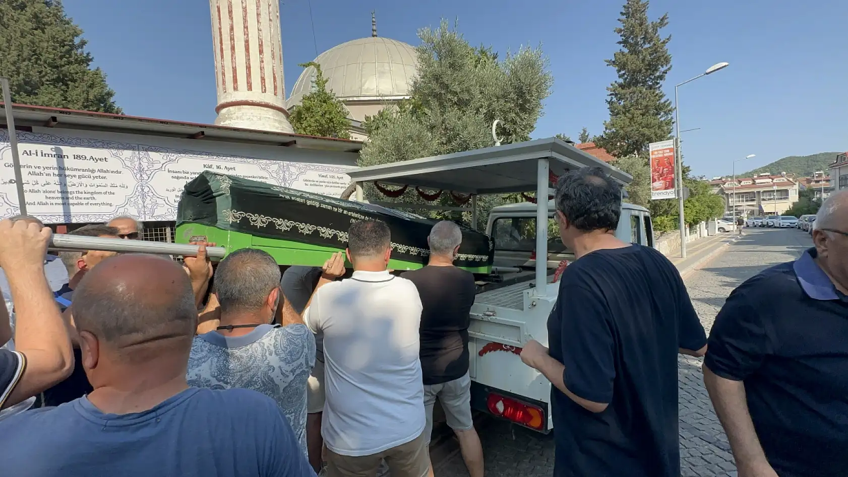 Marmaris'in Kültür sanat temsilcisi Altınöz sevenleri tarafından toprağa verildi