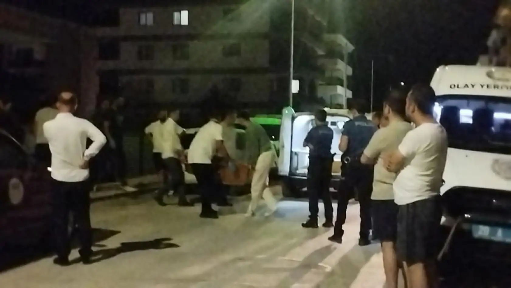 Günlerdir haber alınamıyordu, evinde ölü bulundu!