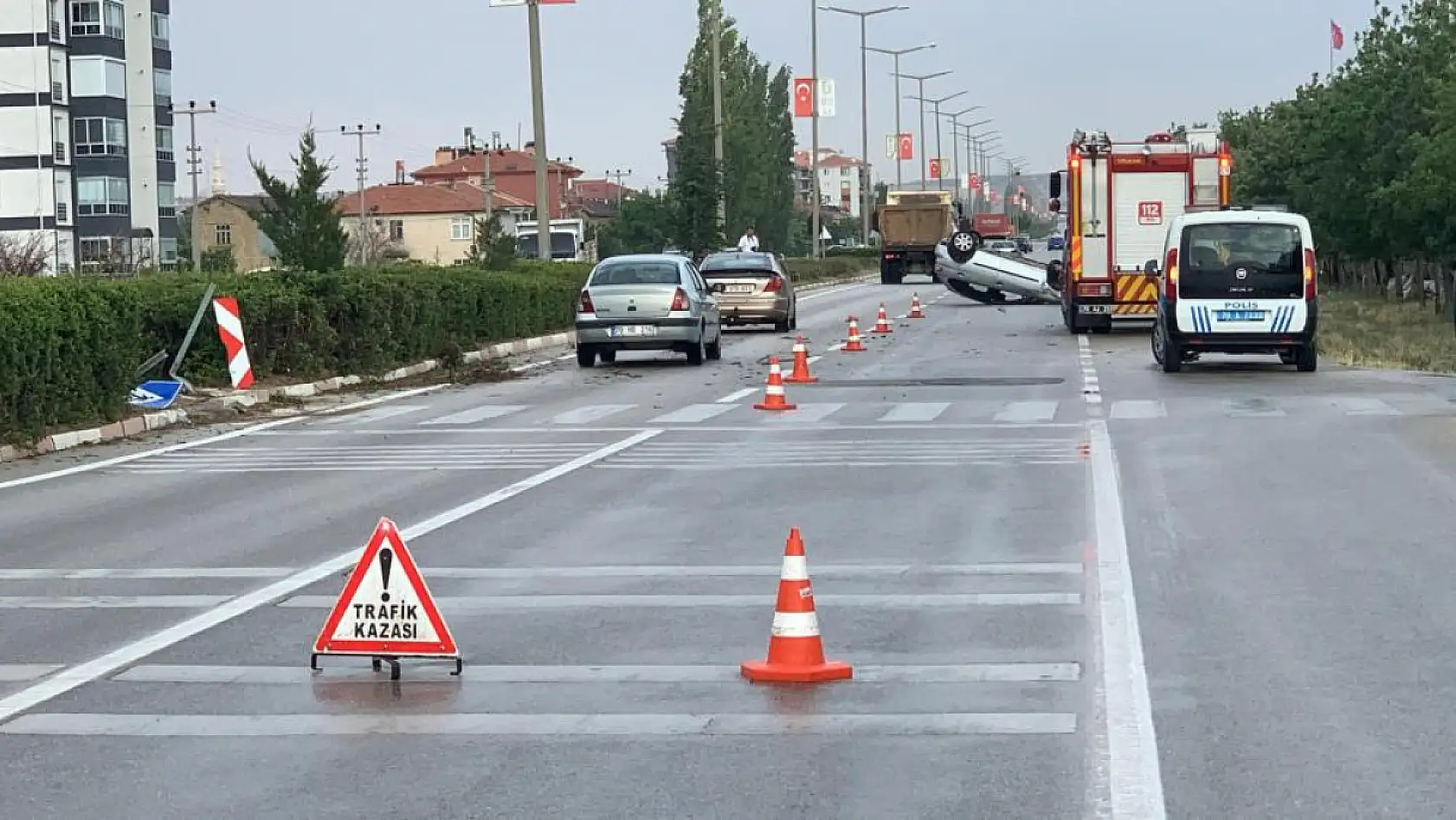 Aile yolculuğu kabusa döndü: 2'si çocuk 4 yaralı