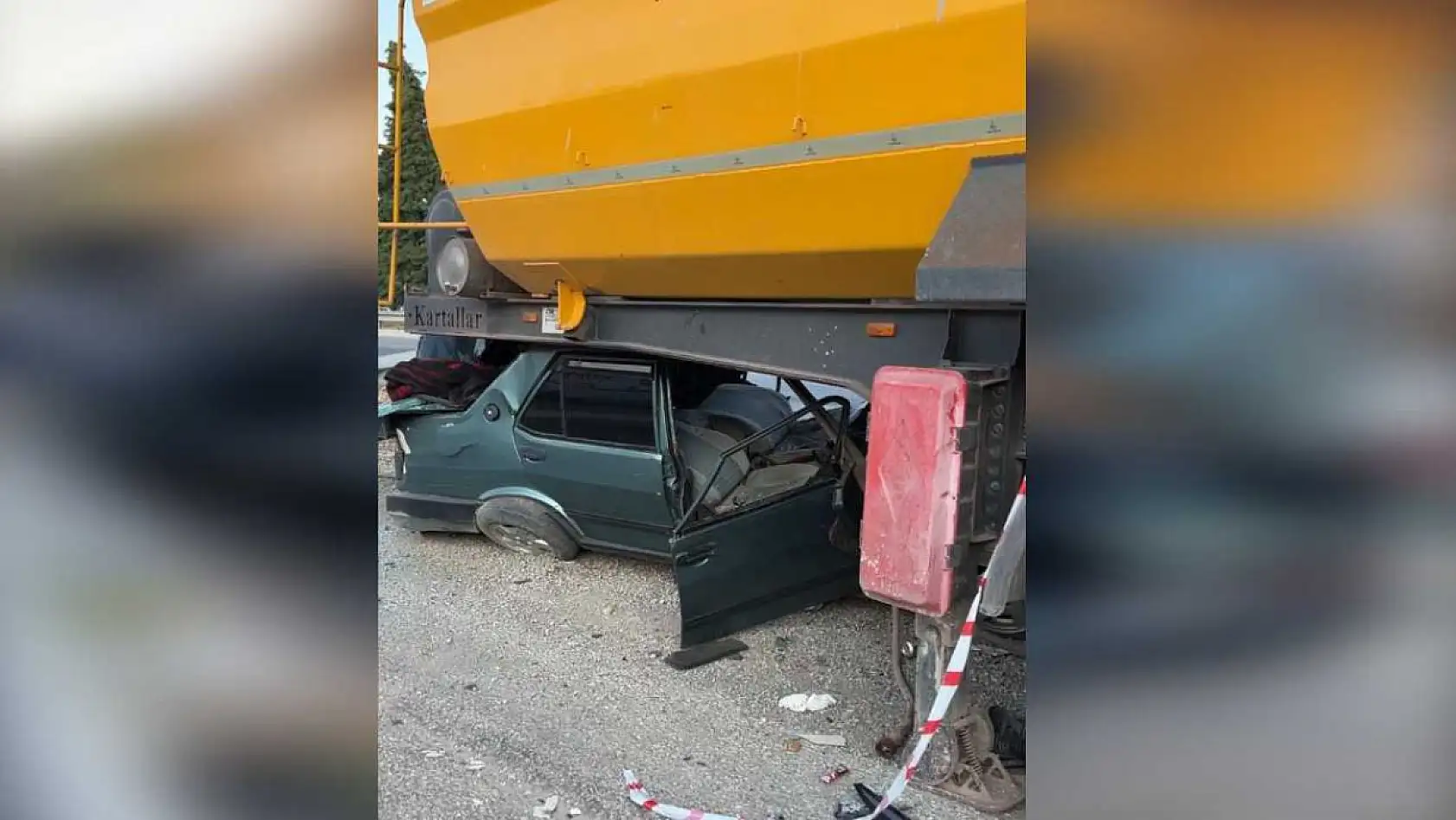 Antalya-Burdur Karayolu'nda feci kaza: 18 yaşındaki sürücü hayatını kaybetti