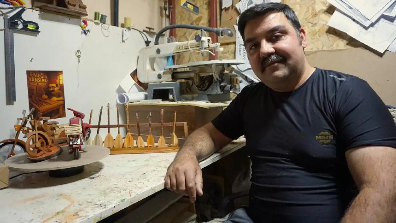 İki kalas bir hevesle başladı, minyatür sanatın ustasına dönüştü