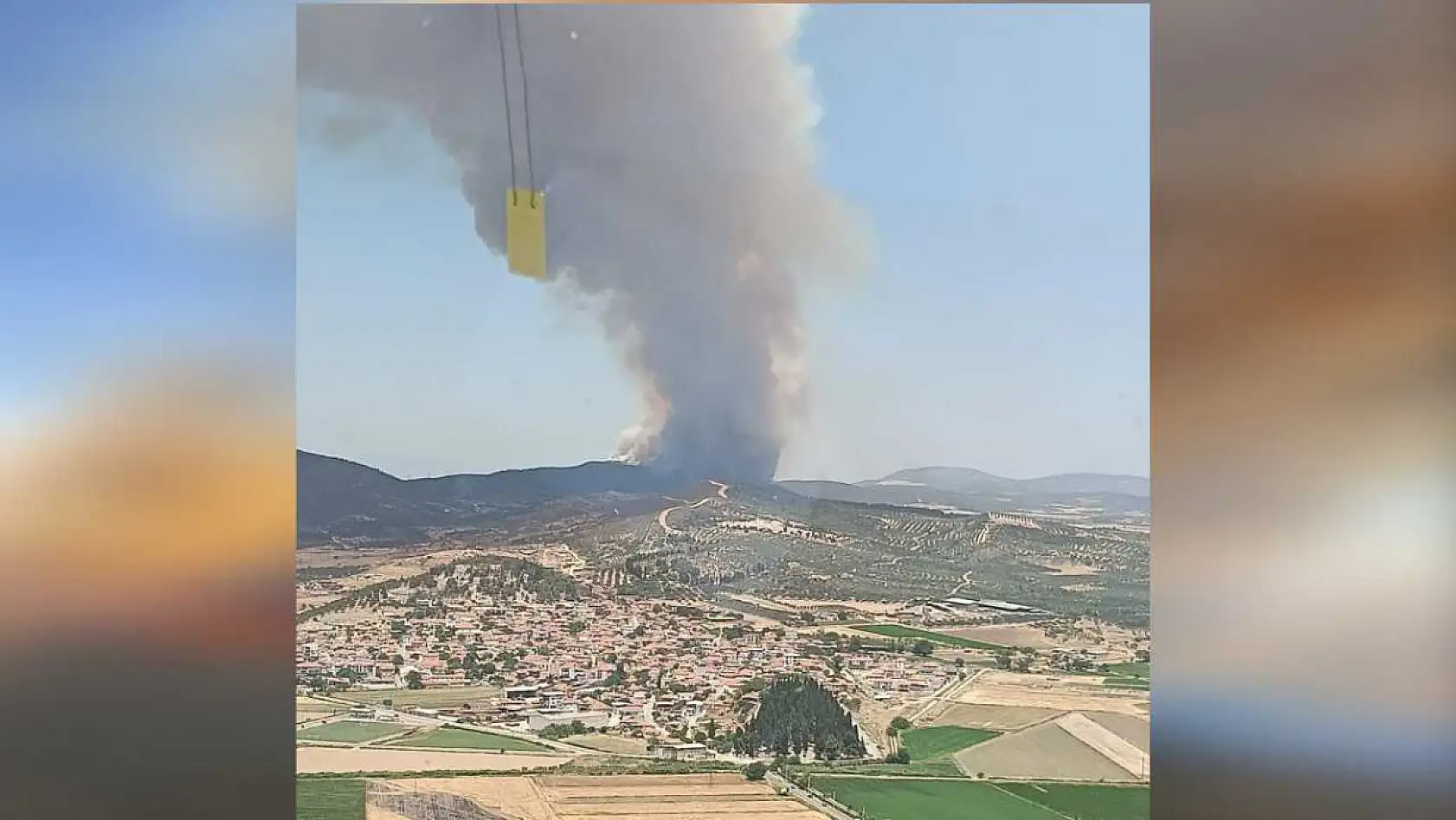 İzmir'de orman yangınına havadan 11 uçakla müdahale