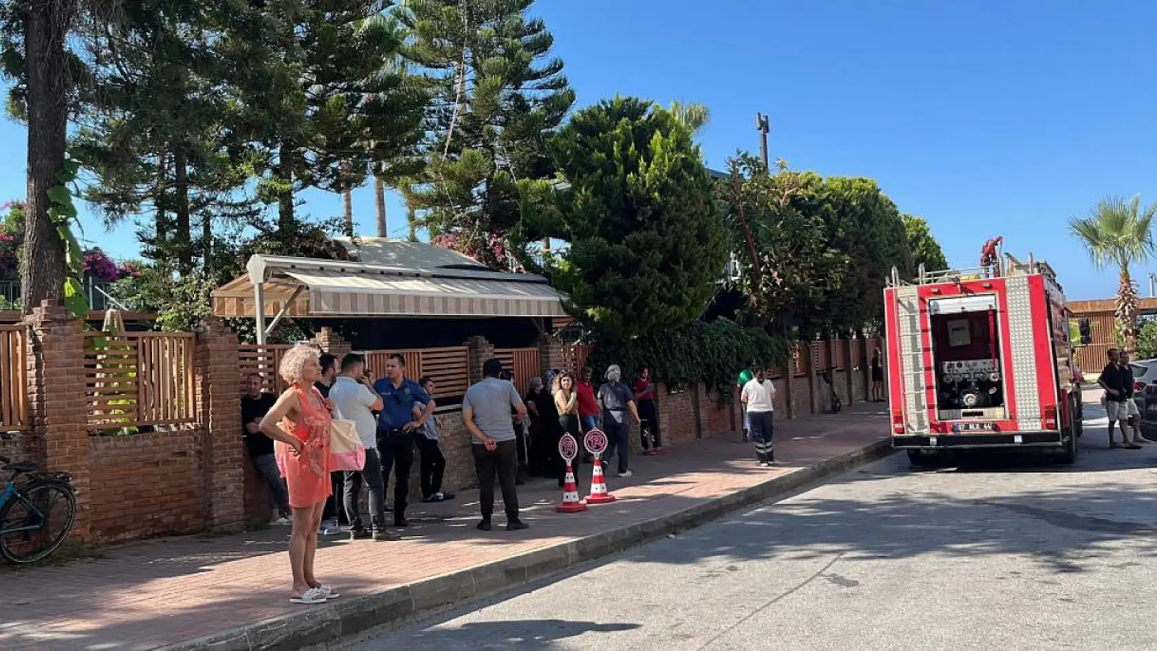 Otelin kazan dairesindeki yangın korkuttu