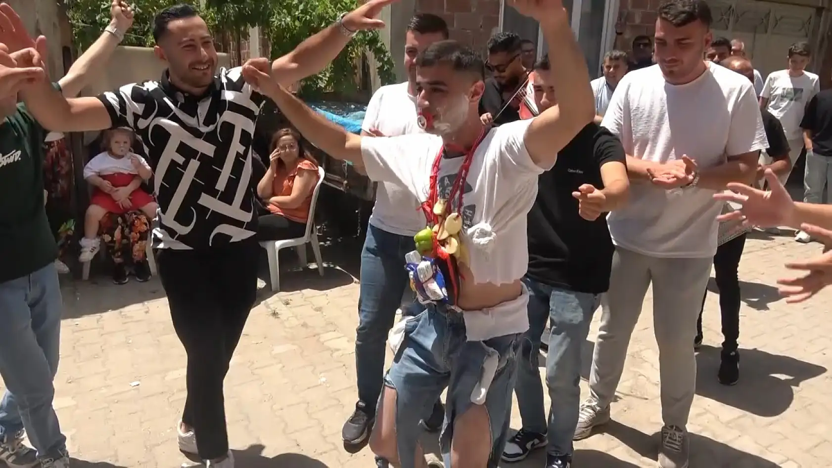 Damada işkence gibi düğün...Başına gelmeyen kalmadı