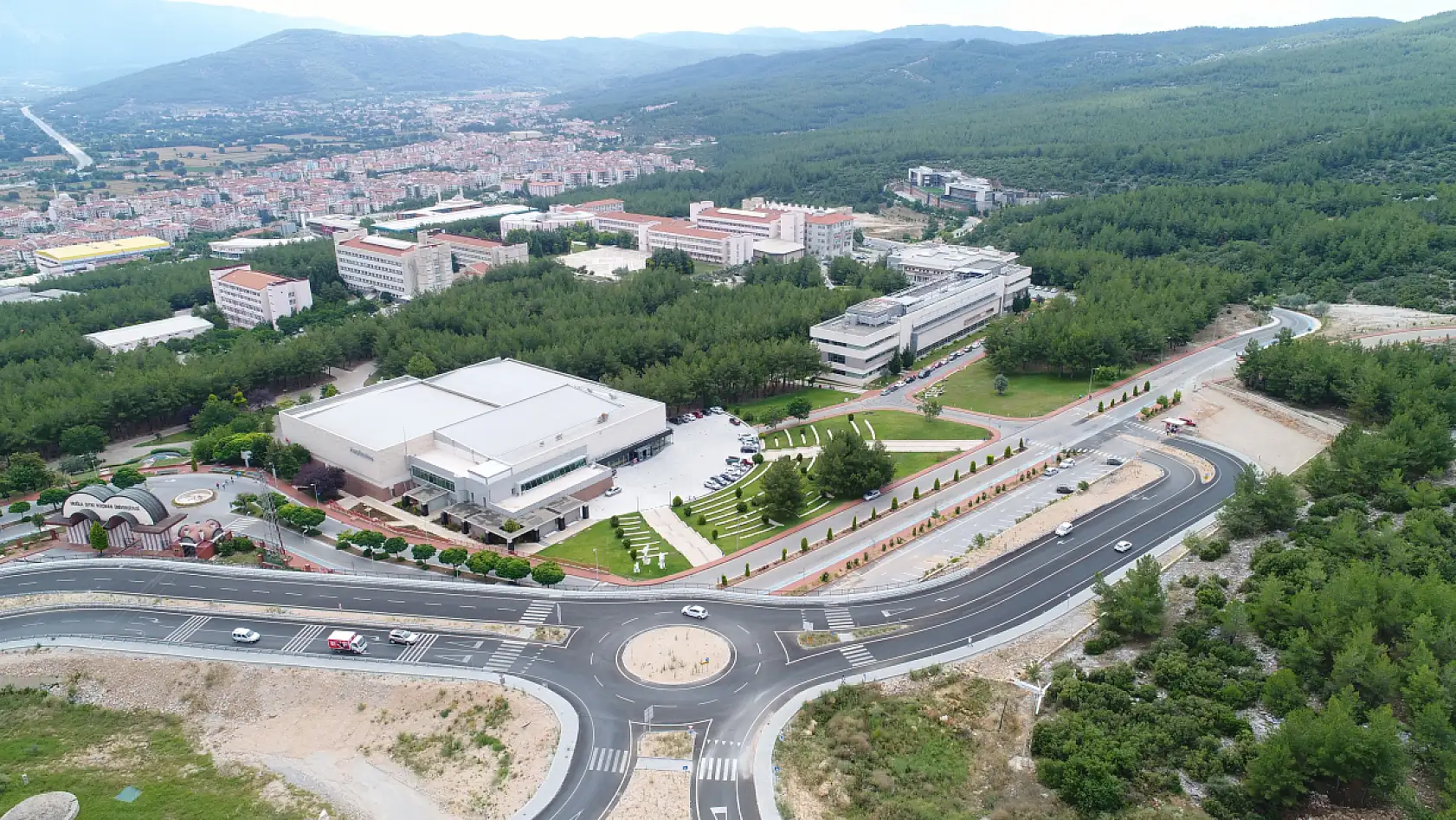Muğla'da ilk yetkili kurum MSKÜ'deki bilirkişilik eğitimlerine yoğun ilgi