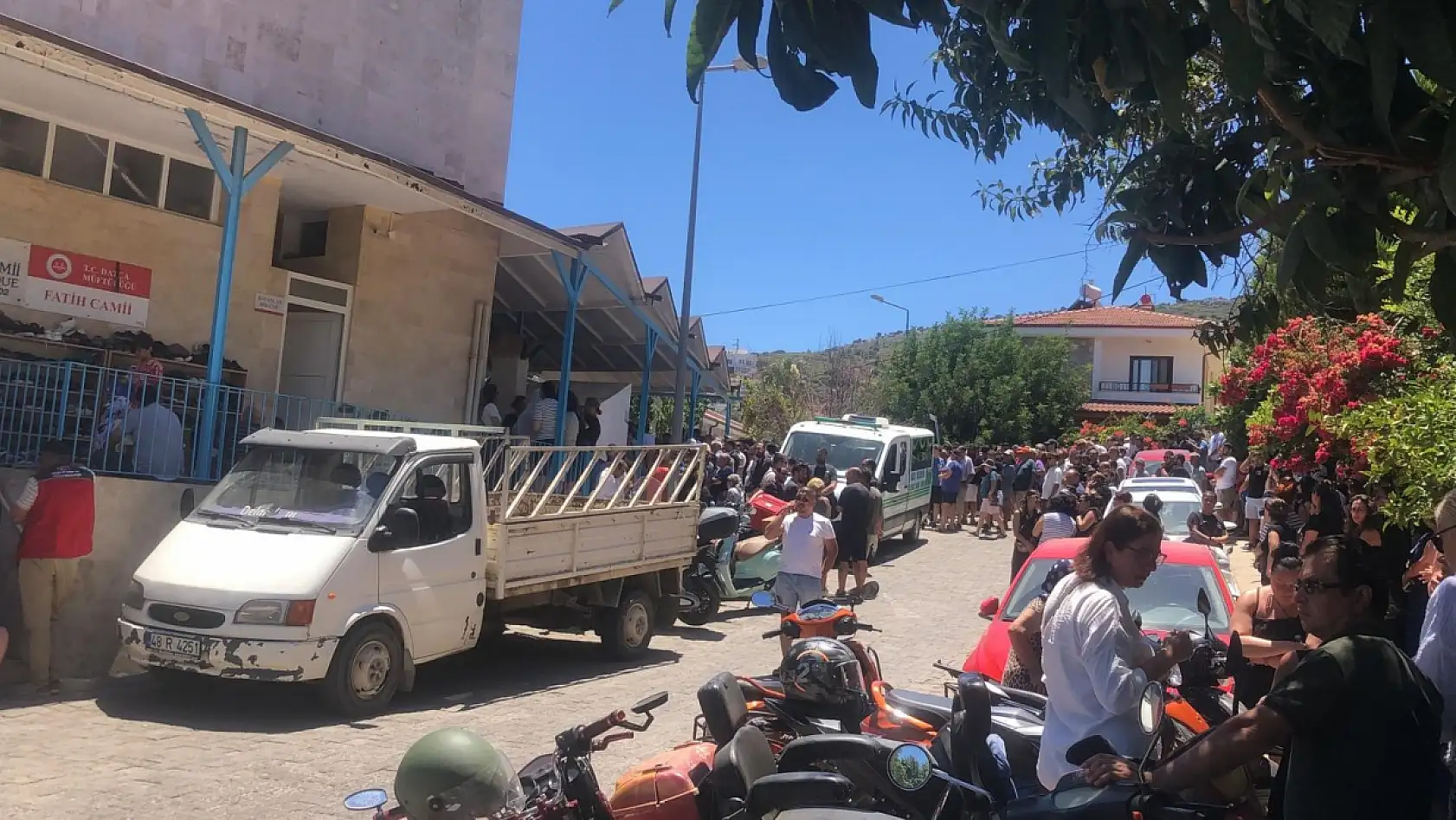 Datça Ülkü Ocakları Başkanı Eren, son yolculuğuna uğurlandı