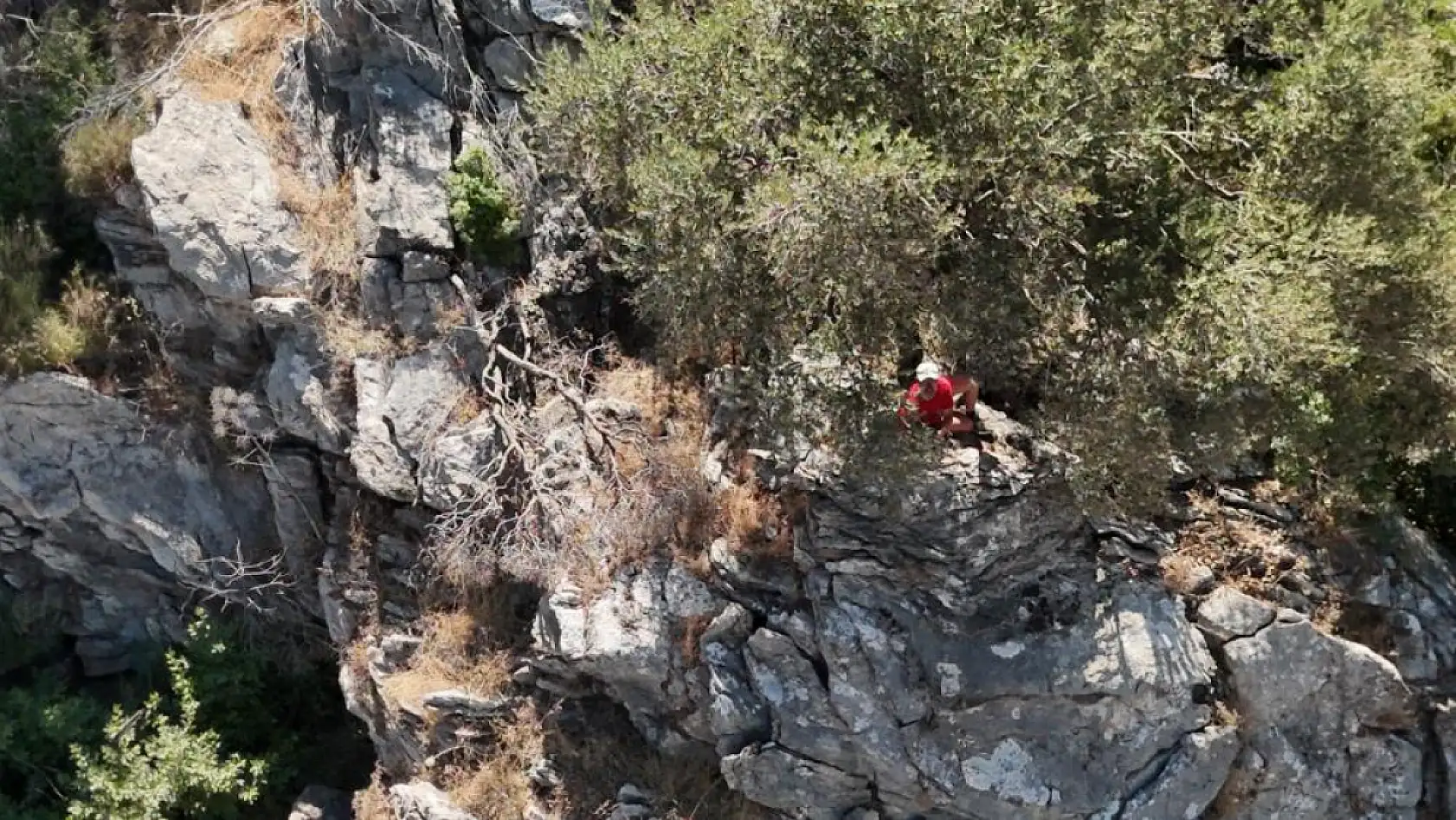 Marmaris'te doğa yürüyüşü yaparken kaybolan Rus turist kurtarıldı