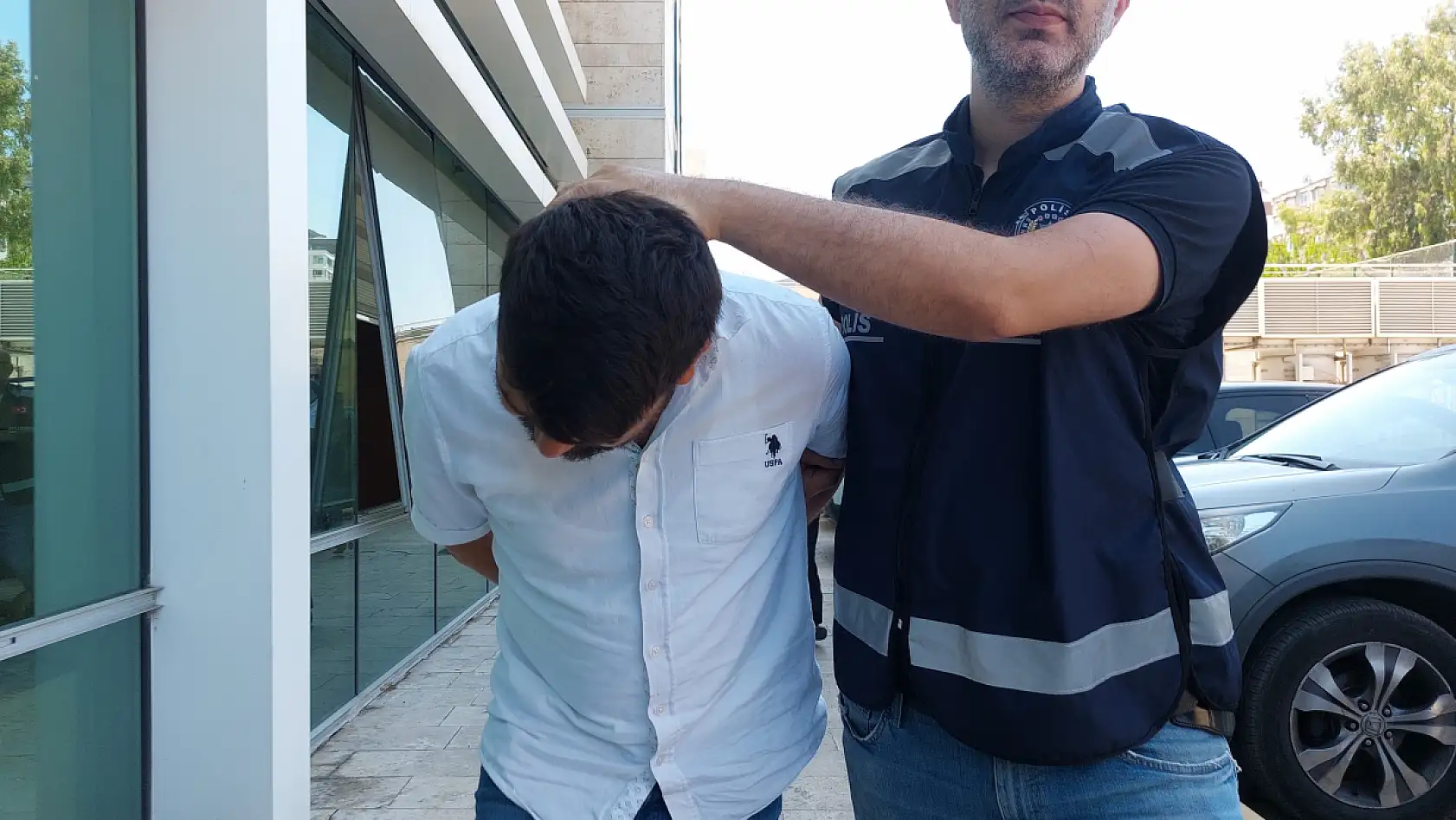 Kavga sırasında üzerinden araçla geçtiği akrabasını öldürdü, 'Bilerek yapmadım, önüme çıktı' diye ağladı