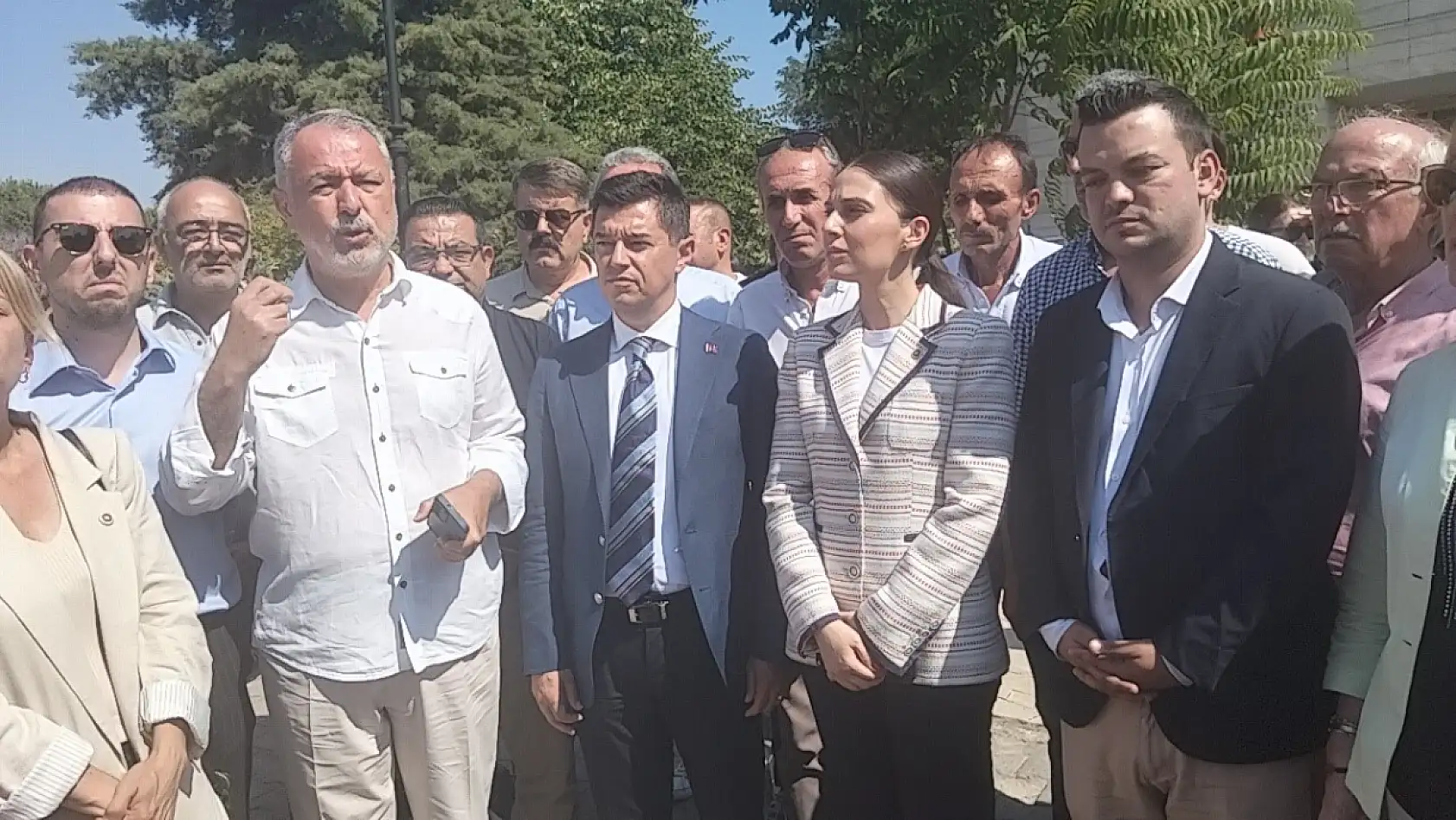 Marmaris Belediye Başkanı Ünlü hakim karşısına çıktı