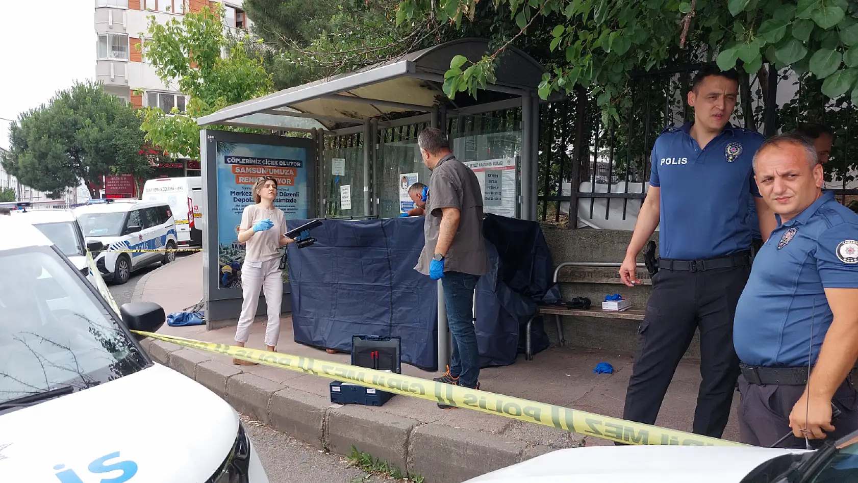 Farelerle dostluğu ile bilinen adam, otobüs durağında ölü bulundu