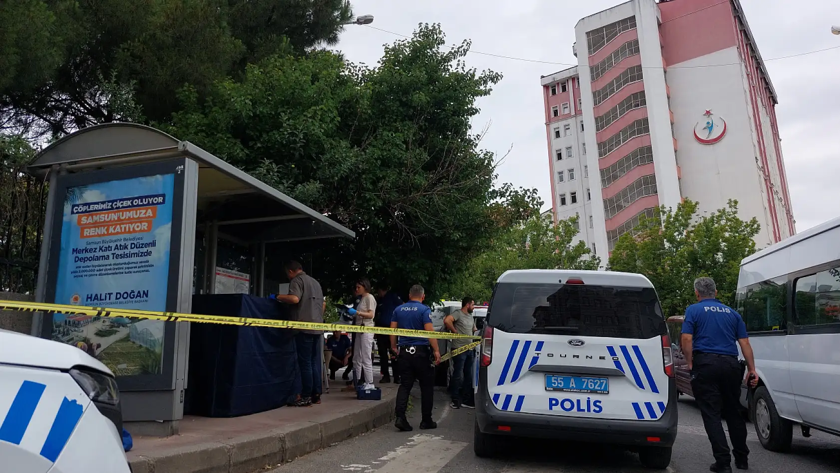 Farelerle dostluğu ile bilinen adam, otobüs durağında ölü bulundu