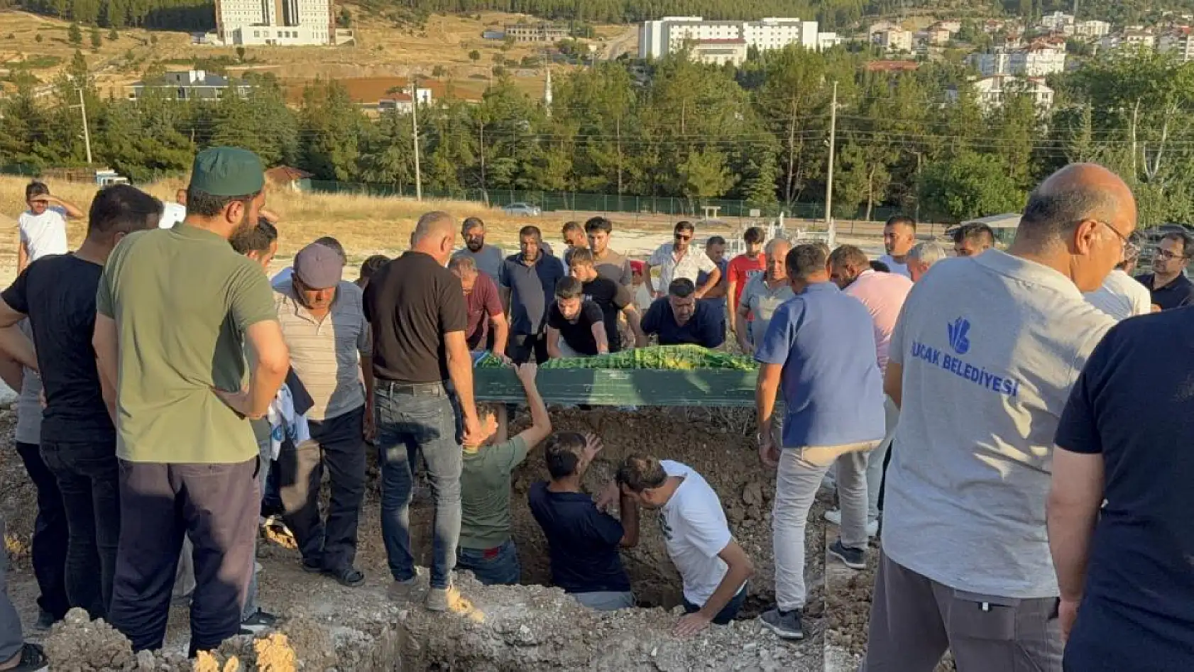 Antalya'daki Feci Kazada Hayatını Kaybeden Baba-Oğul Son Yolculuğuna Uğurlandı