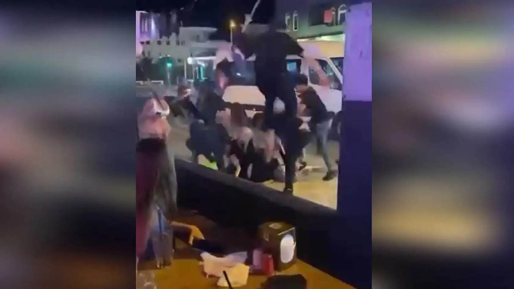 Marmaris'te Eğlence Mekanında Kavga: Kadın Turistleri Darp Eden Çalışanlar Gözaltında