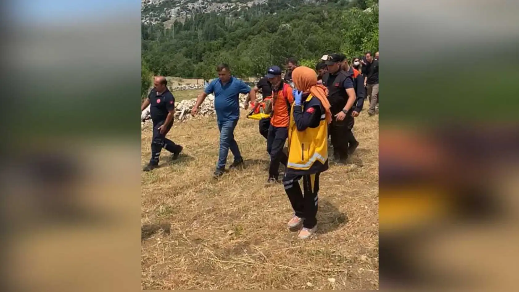 Kayıp Alzheimer hastası yaşlı kadın 12 saat sonra ekiplerce arazide bulundu