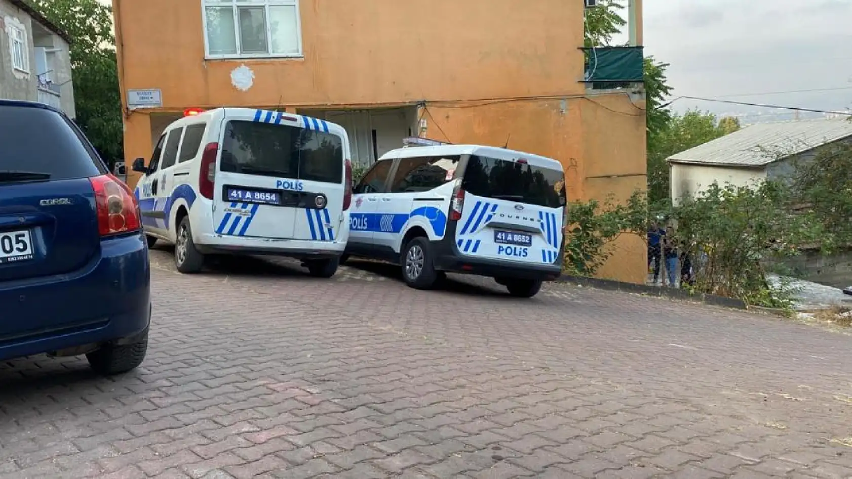 Genç adam, karısı tarafından tüfekle vurularak öldürüldü